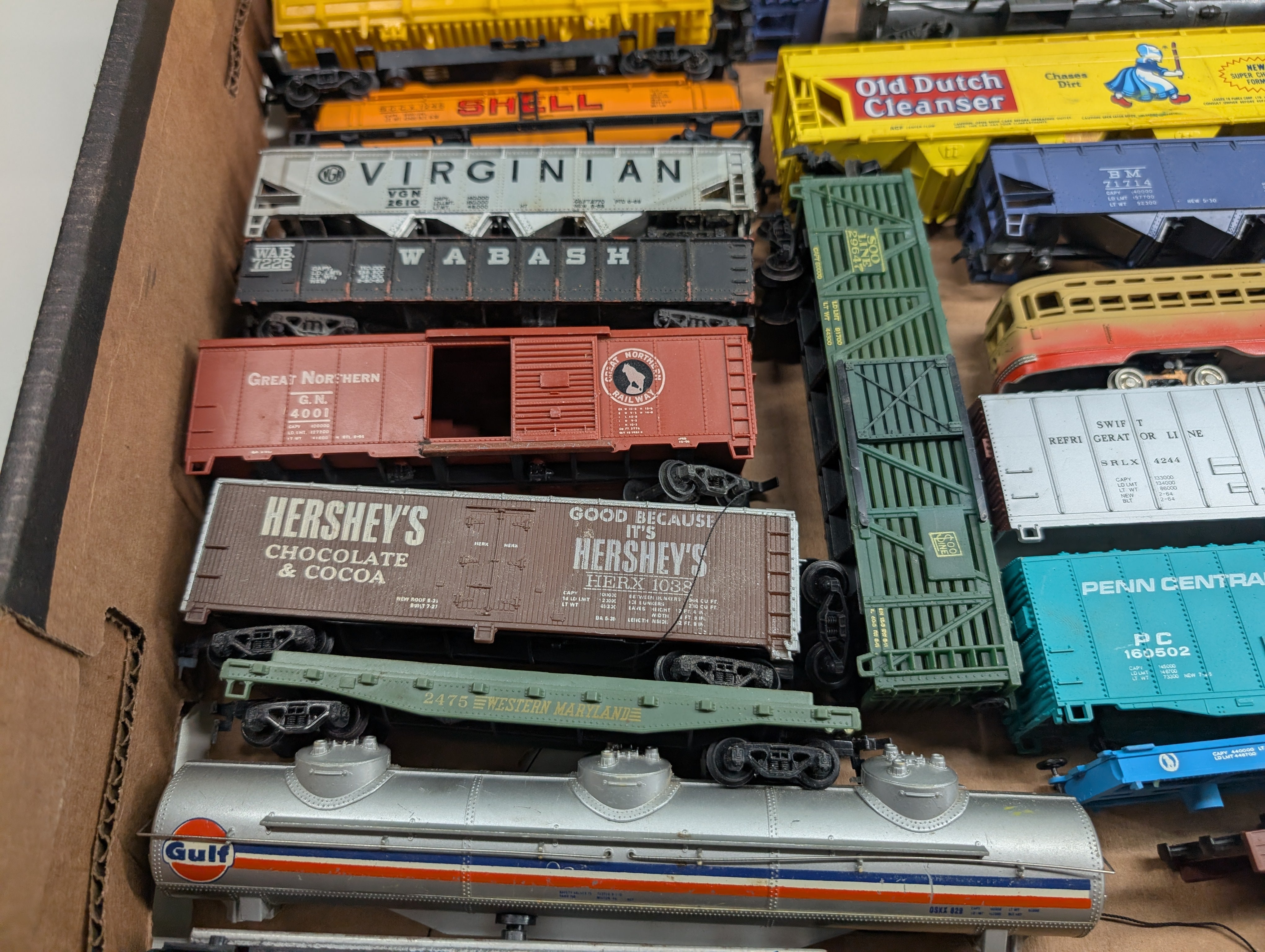 USED HO Scale Lot of Parts/Repairs Crane, Hoppers, Tank Cars, Bus & more Freight