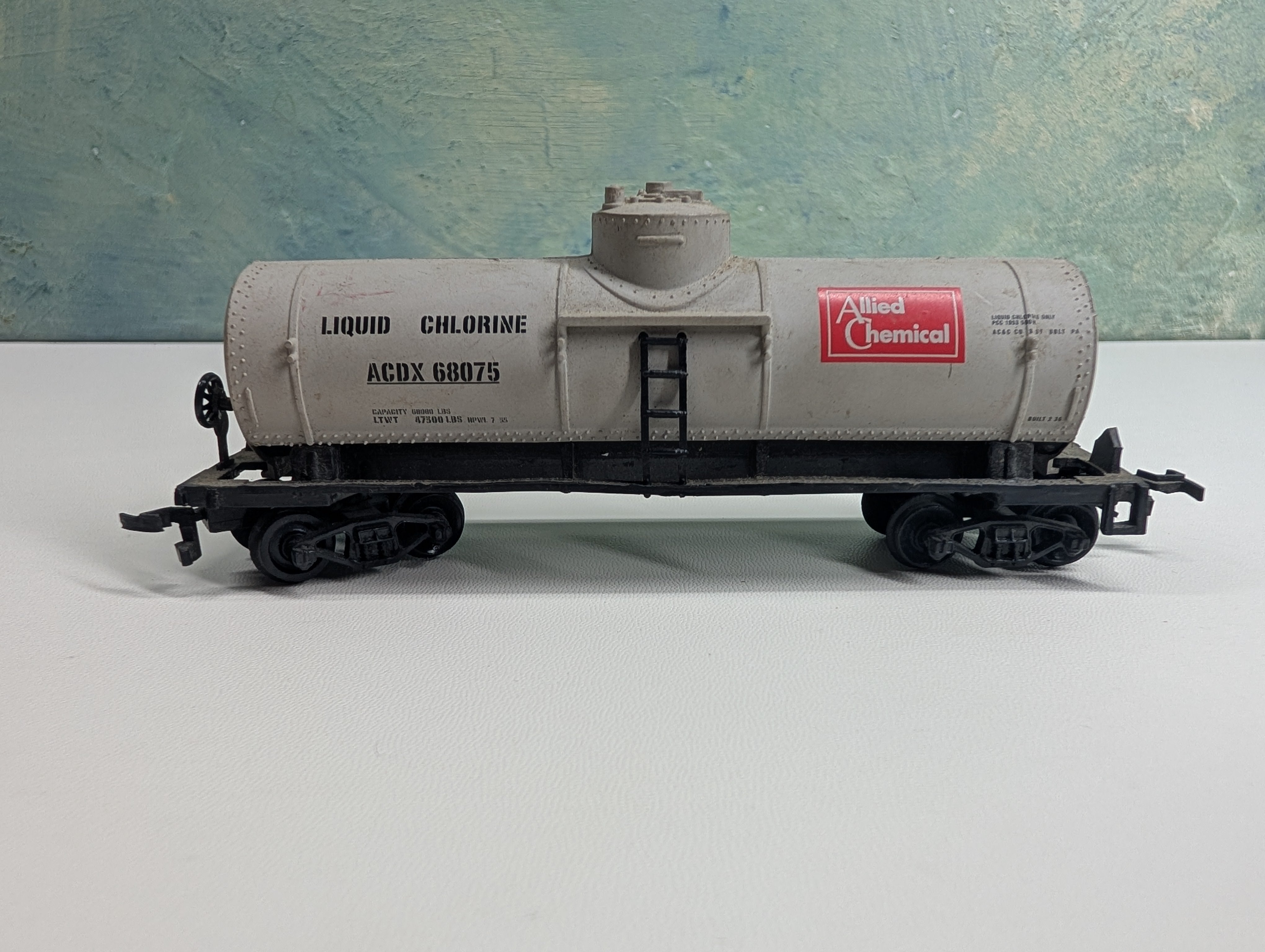 USED Life-Like HO Scale Single Dome Tank Car Allied Chemical ACDX #68075