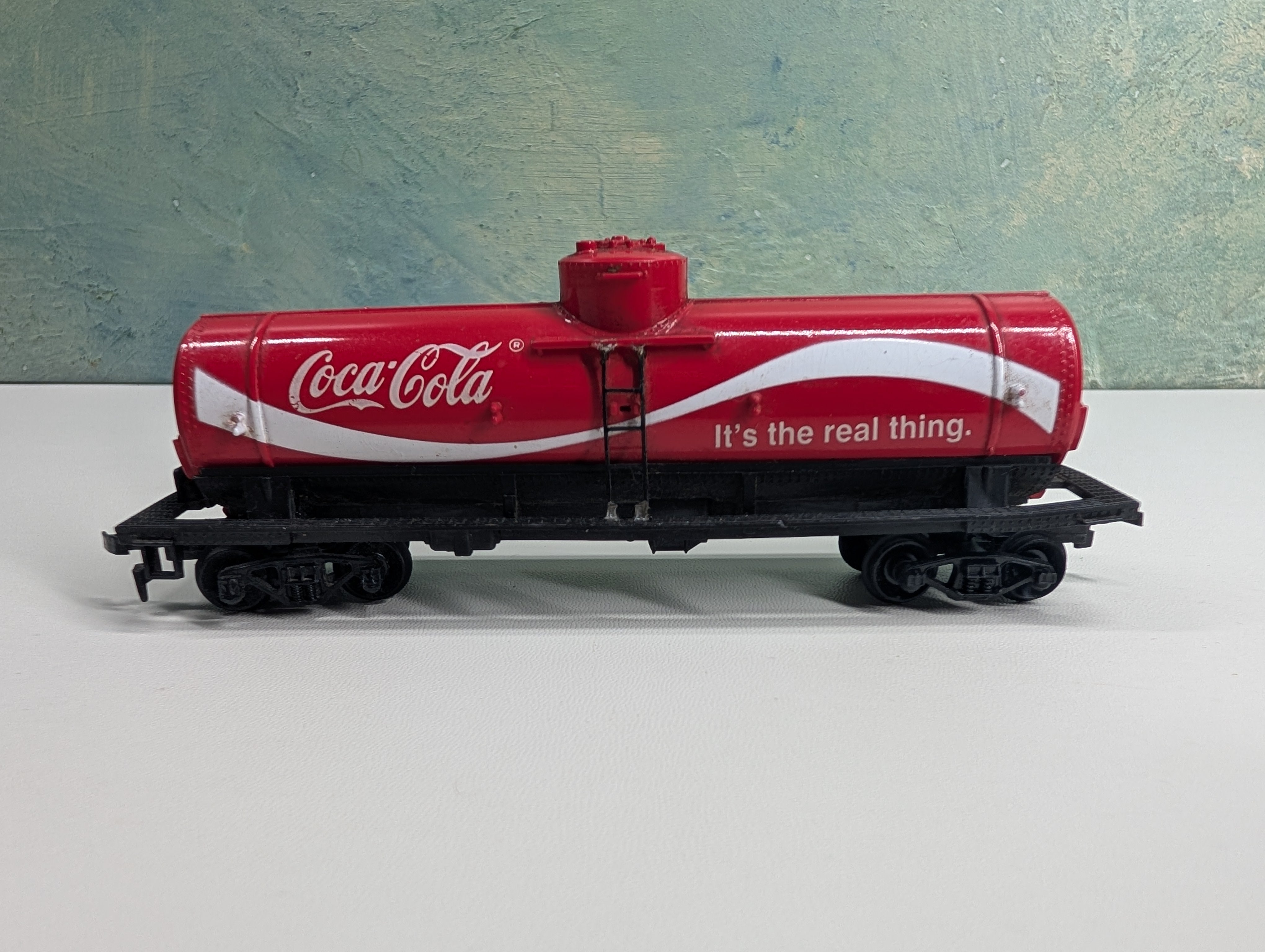 USED Tyco HO Scale Single Dome Tank Car Coca-Cola