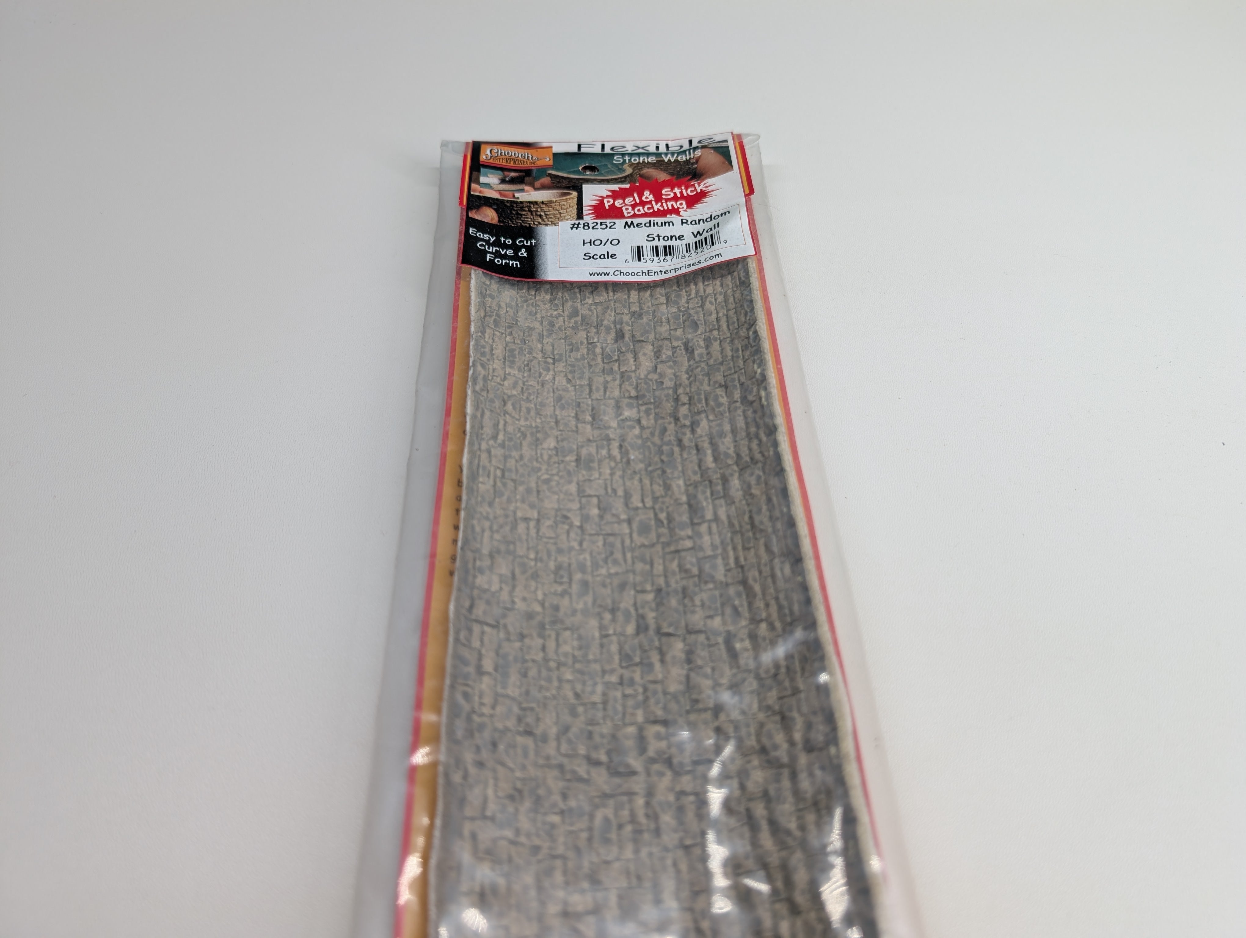 Chooch Enterprises Inc 8252 MULTI Scale Flexible Medium Random Stone Wall (HO & O) Peel N Stick