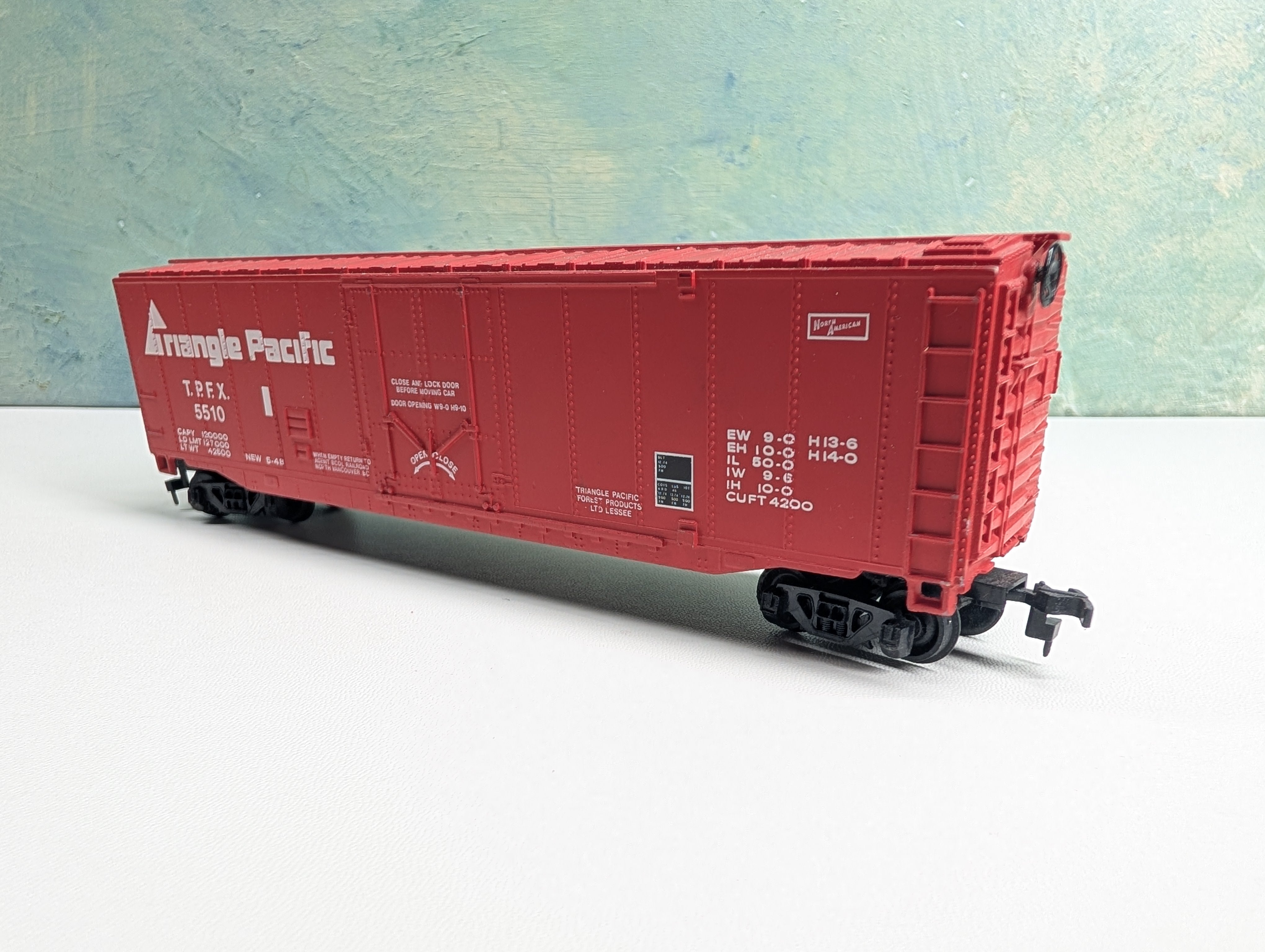 USED Bachmann HO Scale 50' Box Car Triangle Pacific TPFX #5510