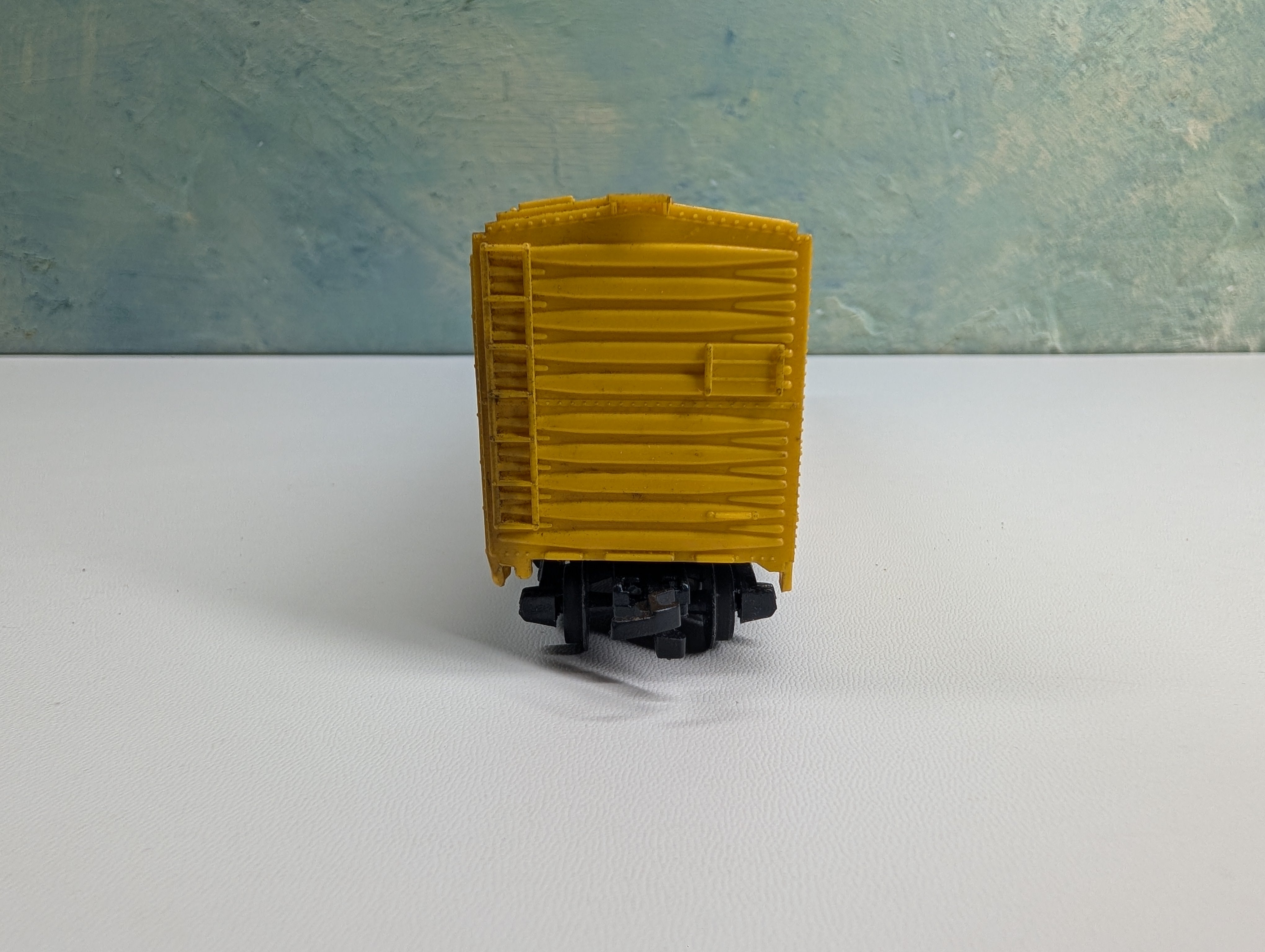 USED Bachmann HO Scale 50' Box Car Milwaukee Road MILW #56500
