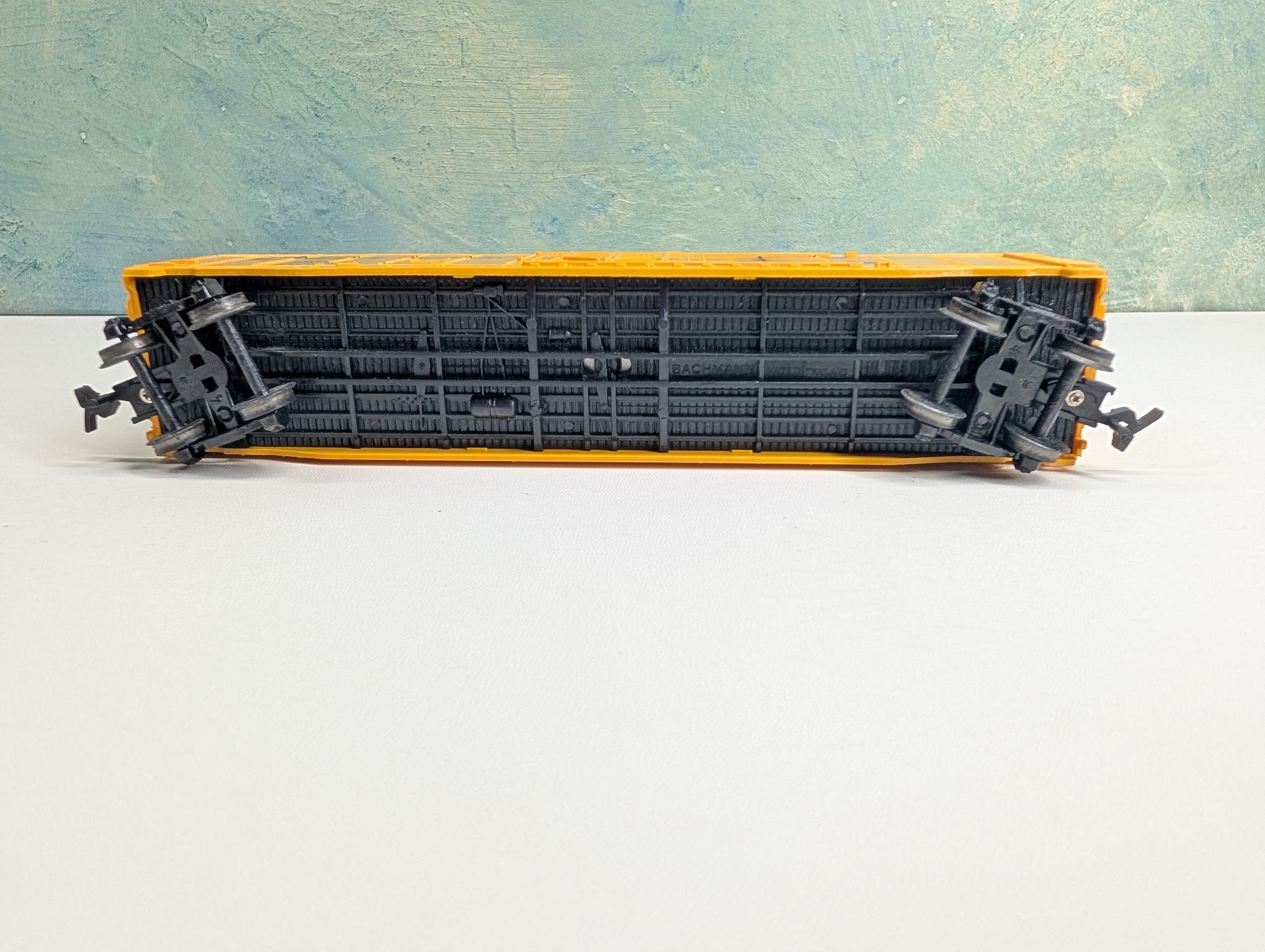 USED Bachmann HO Scale 50' Box Car Chessie System B&O #11098