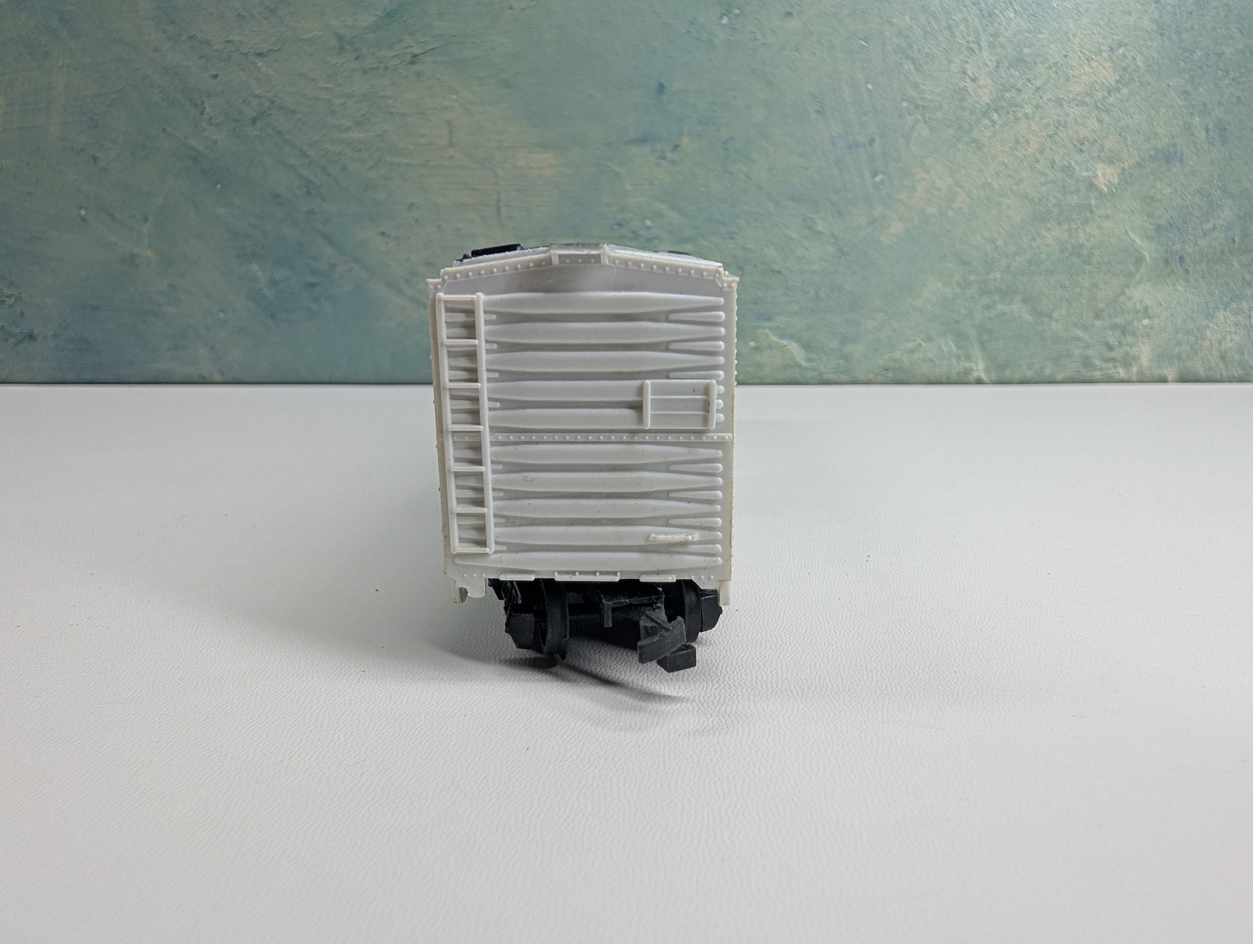USED Bachmann HO Scale 50' Box Car McCloud River Railroad MR #2184