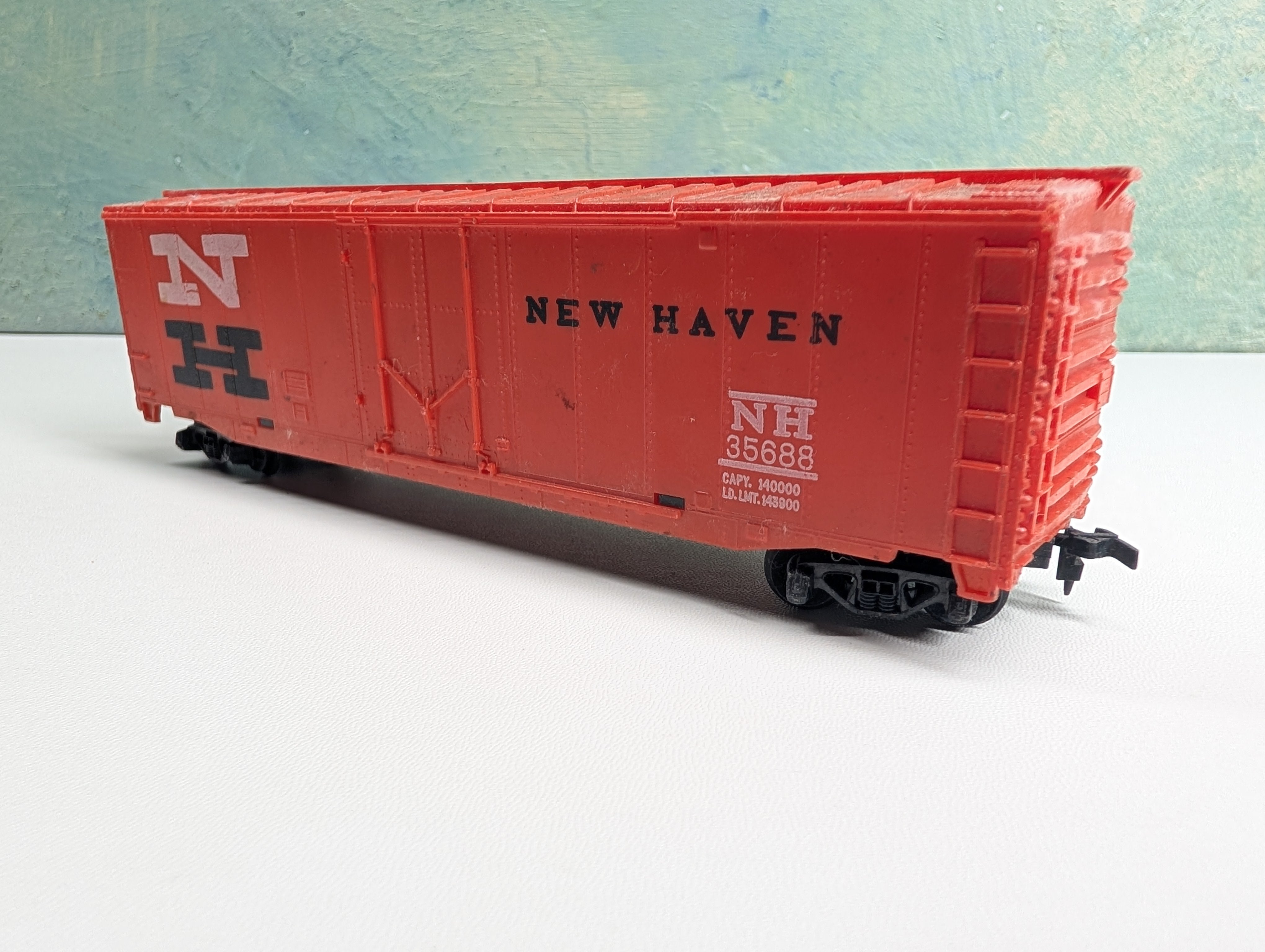 USED Tyco HO Scale 50' Box Car New Haven NH #35688