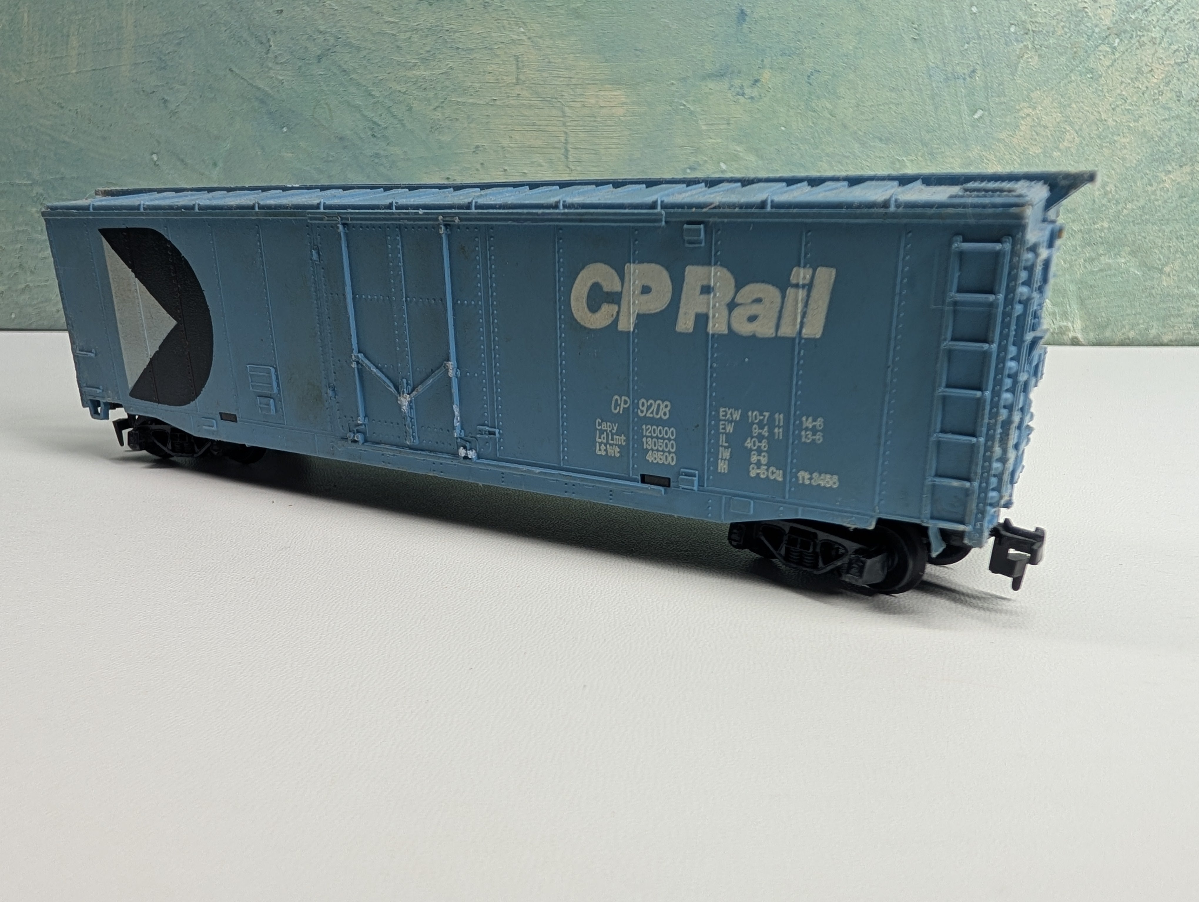 USED Tyco HO Scale 50' Box Car Canadian Pacific CP #9208