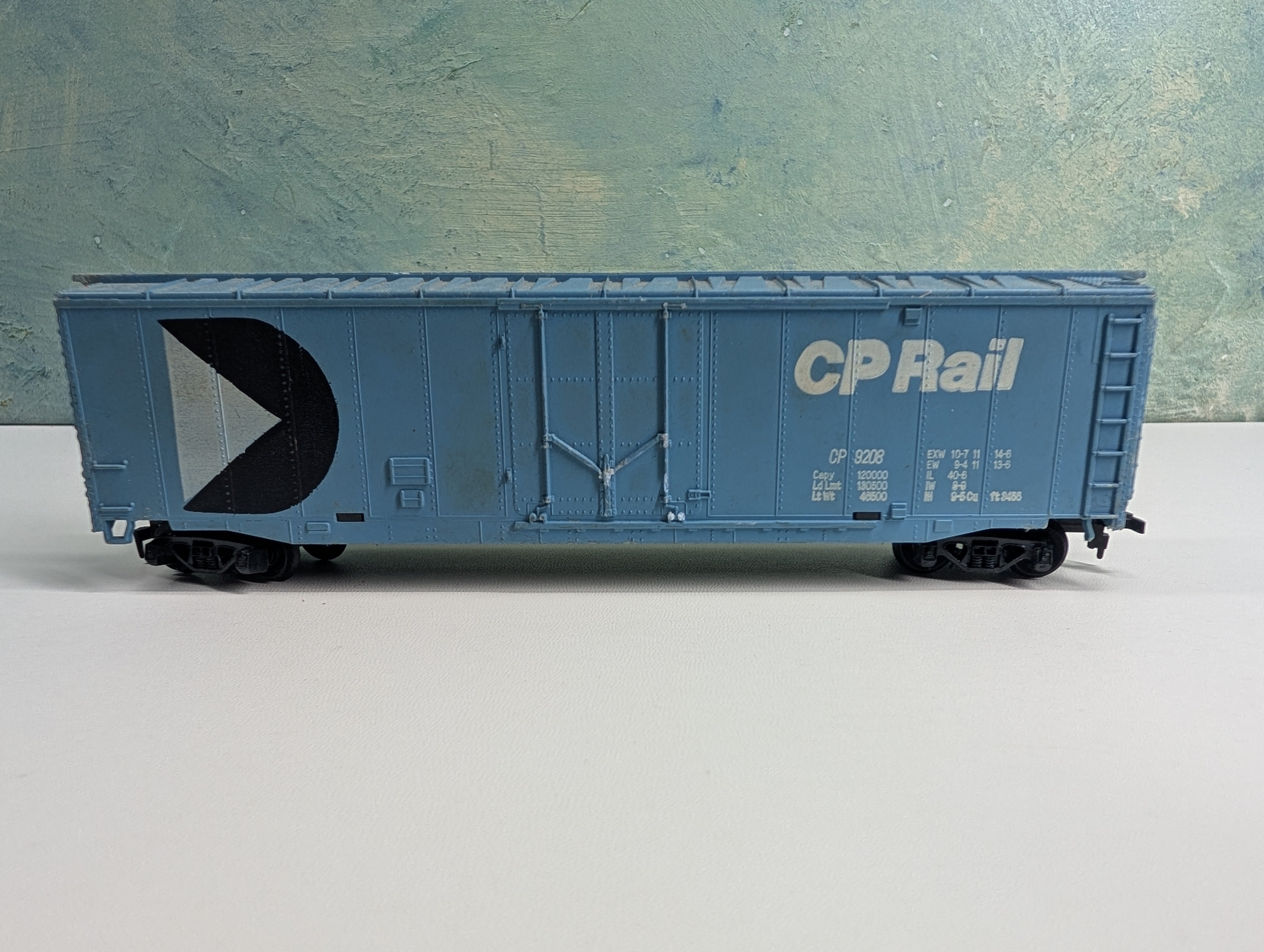 USED Tyco HO Scale 50' Box Car Canadian Pacific CP #9208