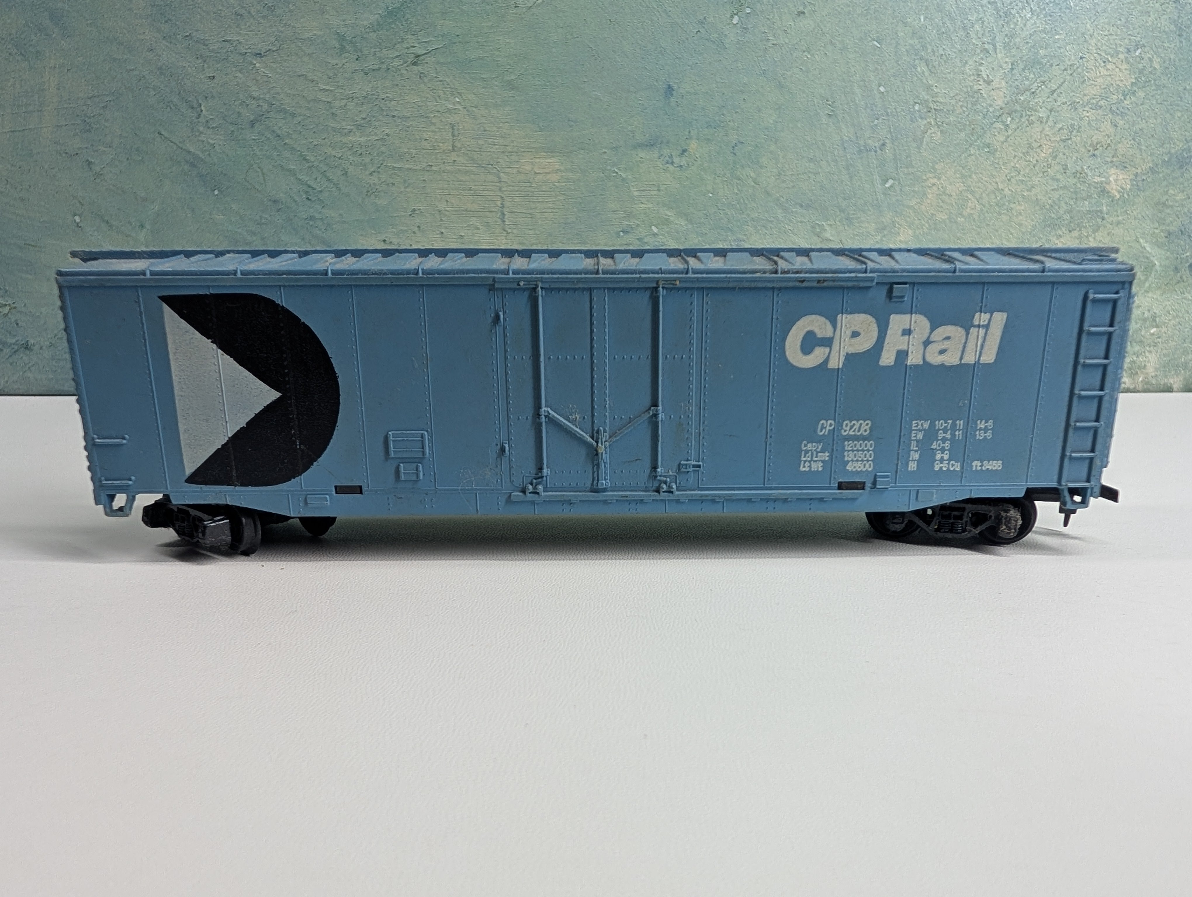 USED Tyco HO Scale 50' Box Car Canadian Pacific CP #9208