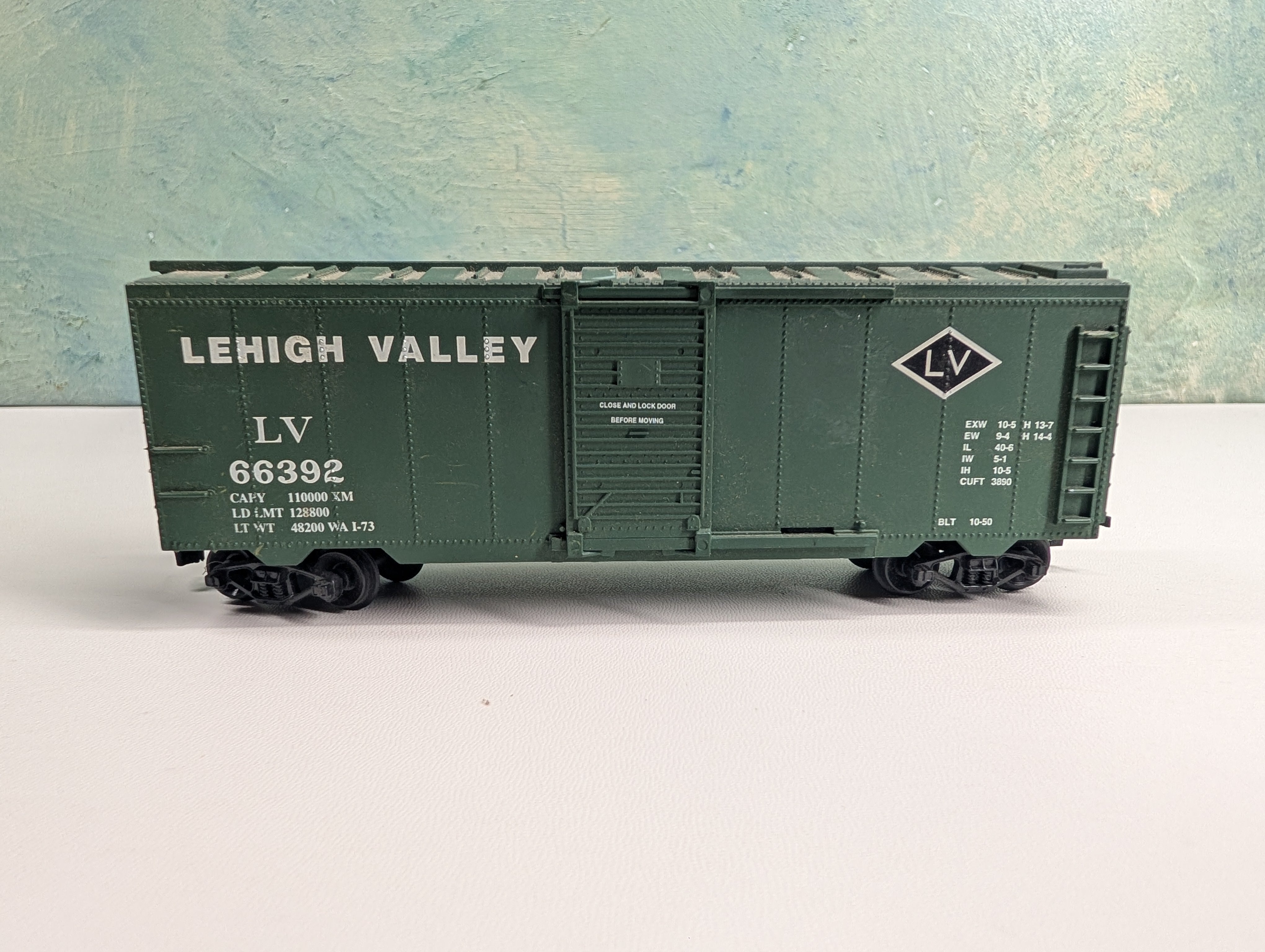 USED Life-Like HO Scale 40' Box Car Lehigh Valley LV #66392