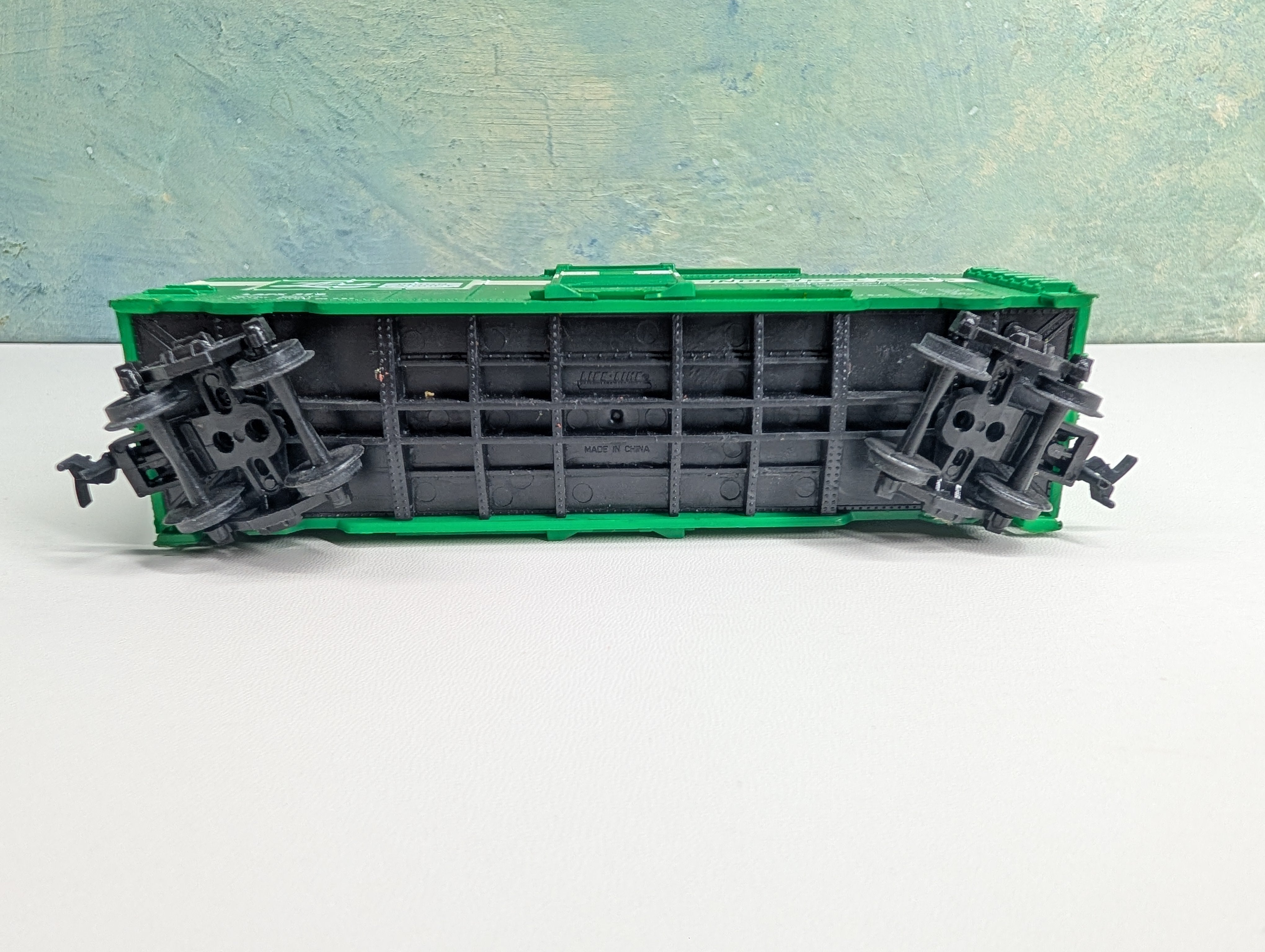 USED Life-Like HO Scale 40' Box Car Linde Union Carbide LAPX #358