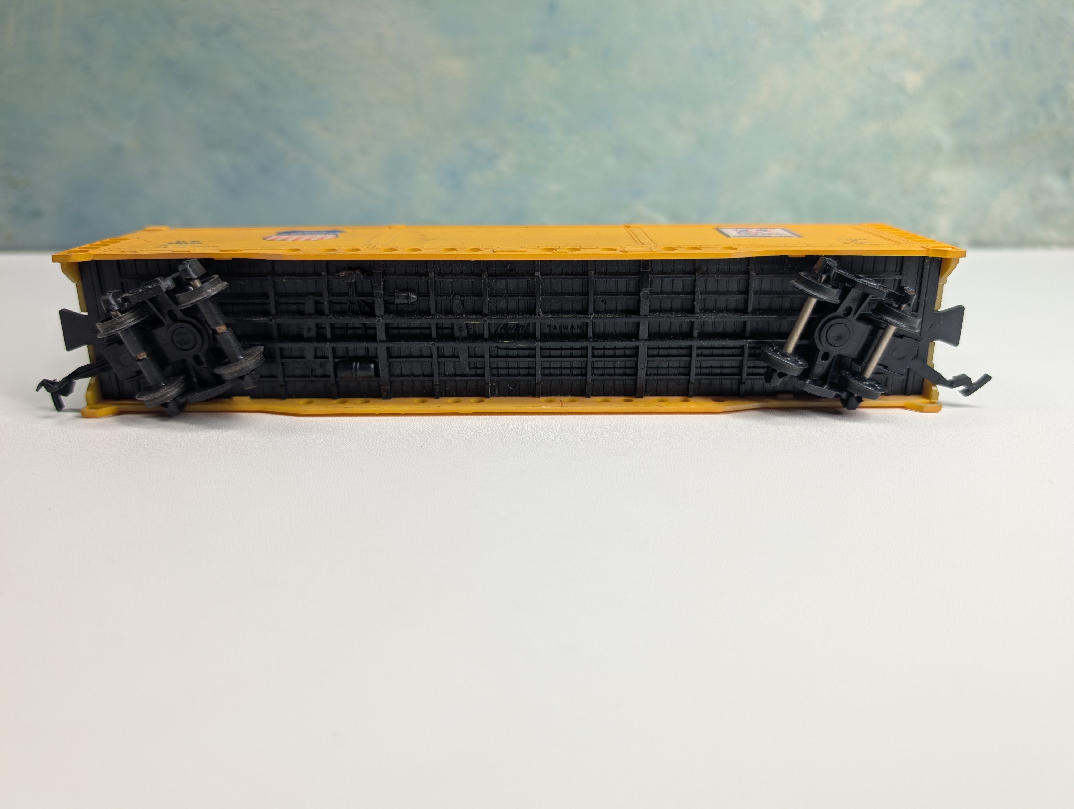 USED AHM HO Scale 56' All Door Box Car Union Pacific UP #40628