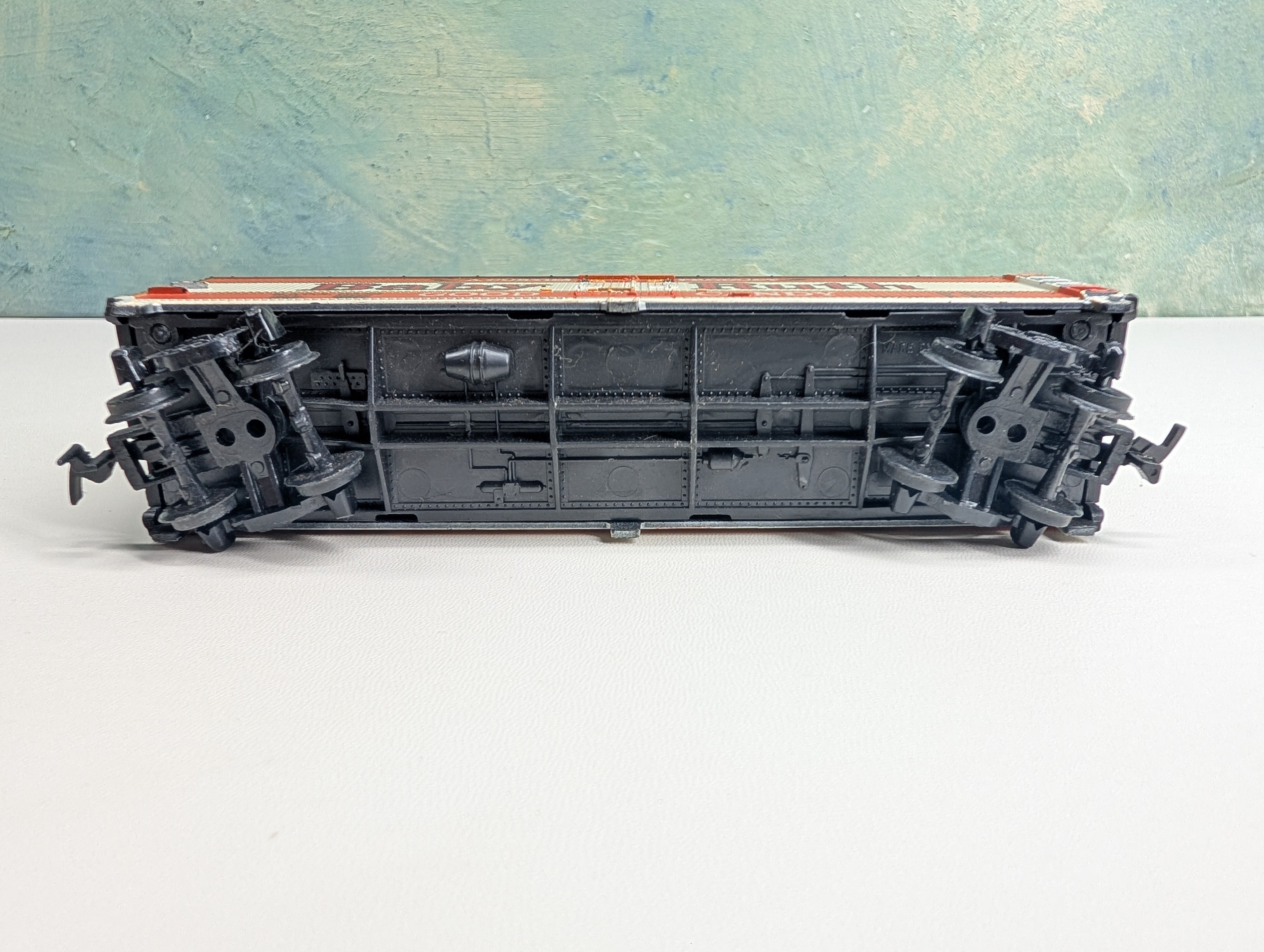 USED Tyco HO Scale 41' Wooden Reefer Box Car Baby Ruth NADX #5342