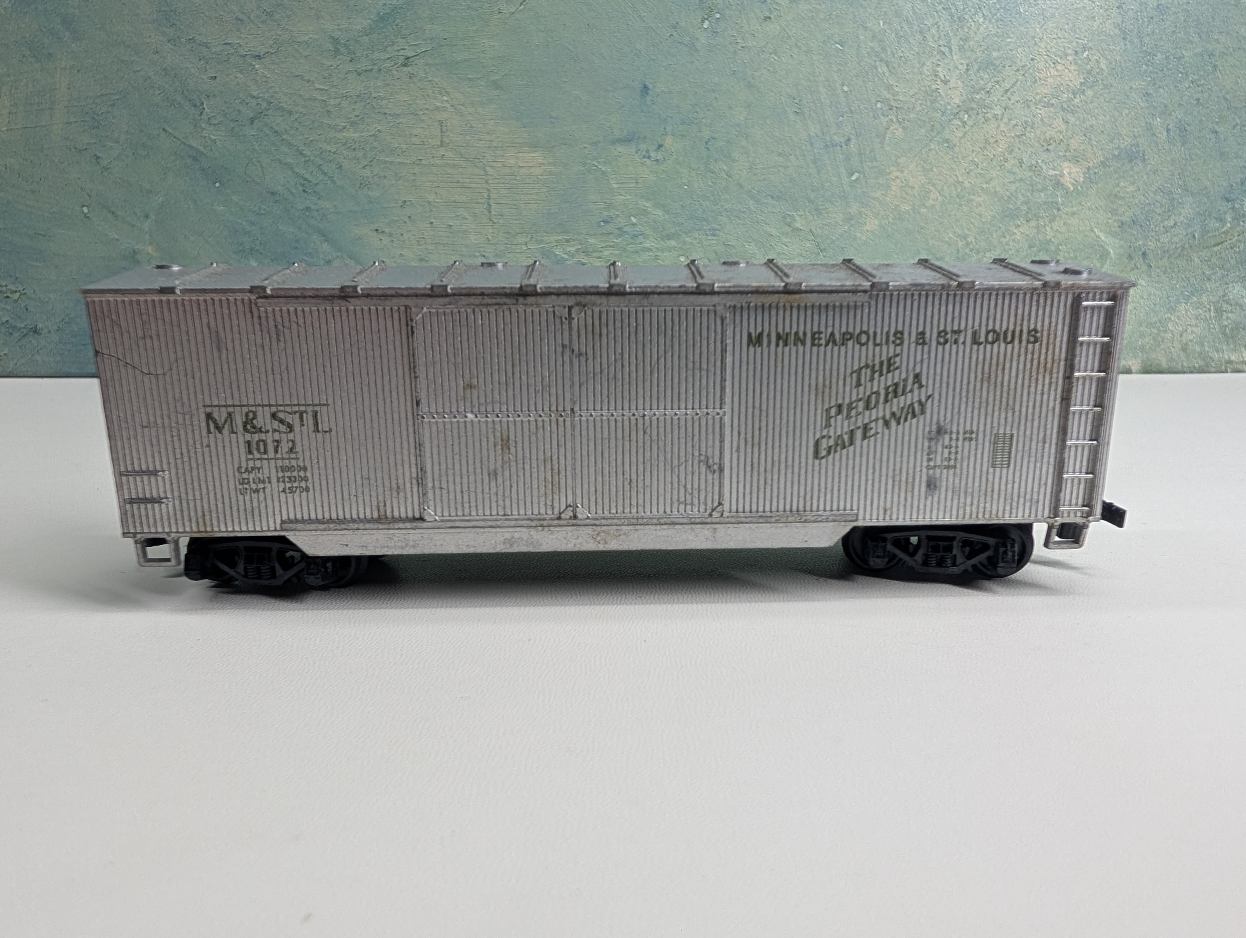 USED AHM HO Scale 41' Wooden Box Car Minneapolis & St Louis M&StL #1072