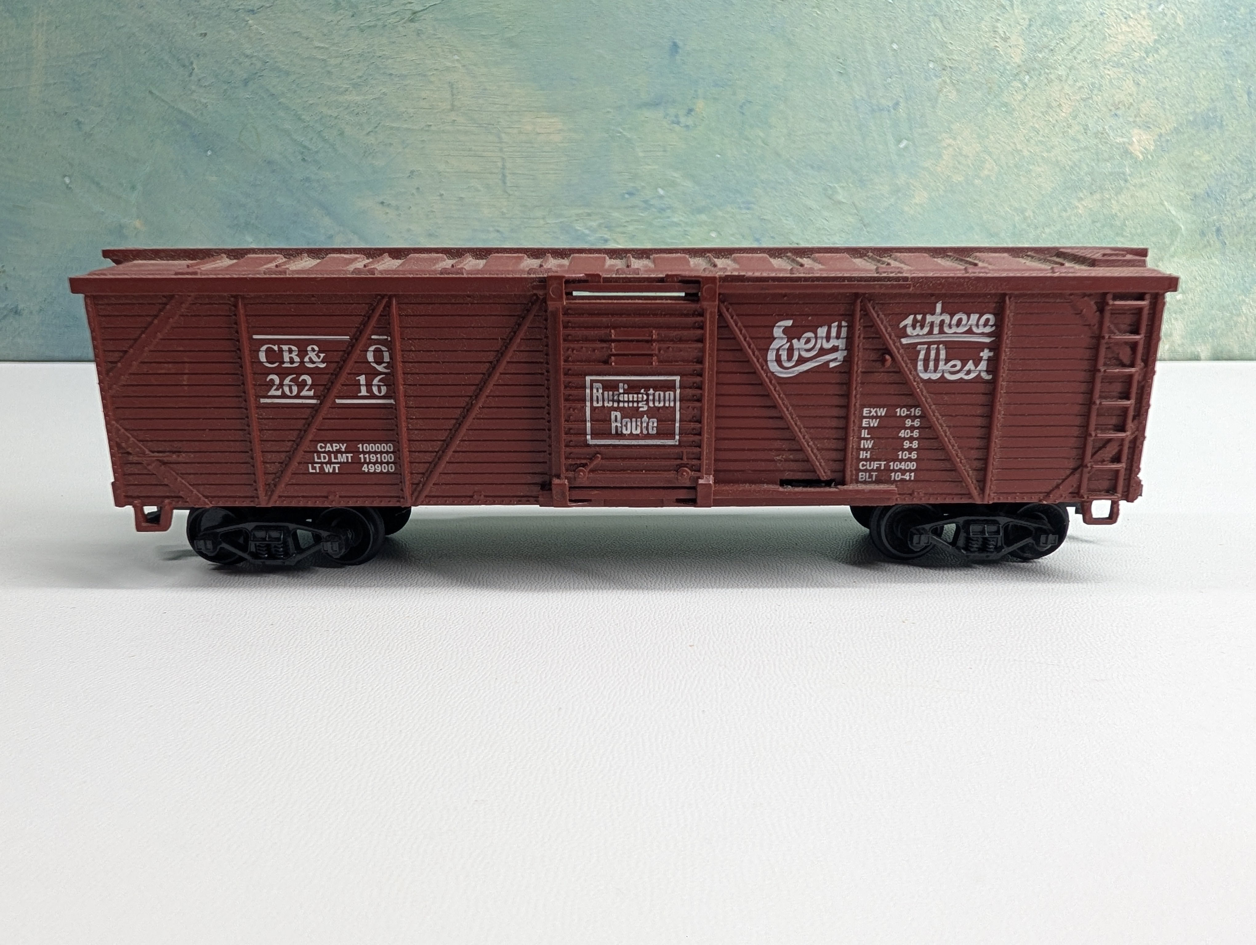 USED Life-Like HO Scale 42' Wooden Box Car Burlington CB&Q #26216