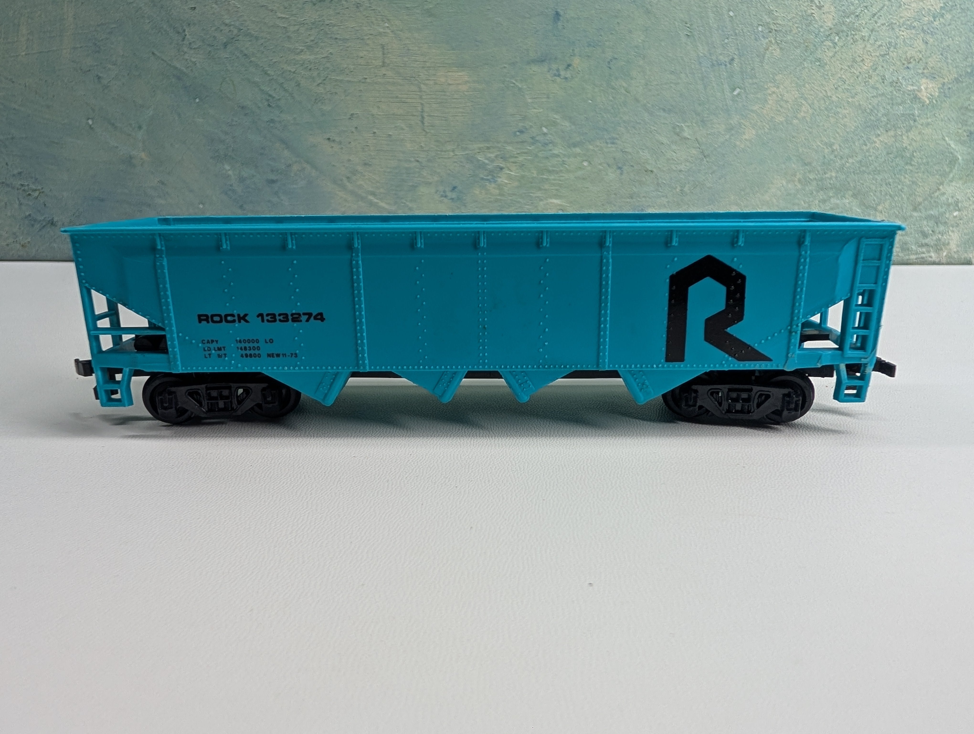 USED Bachmann HO Scale Quad Hopper Rock Island #133274