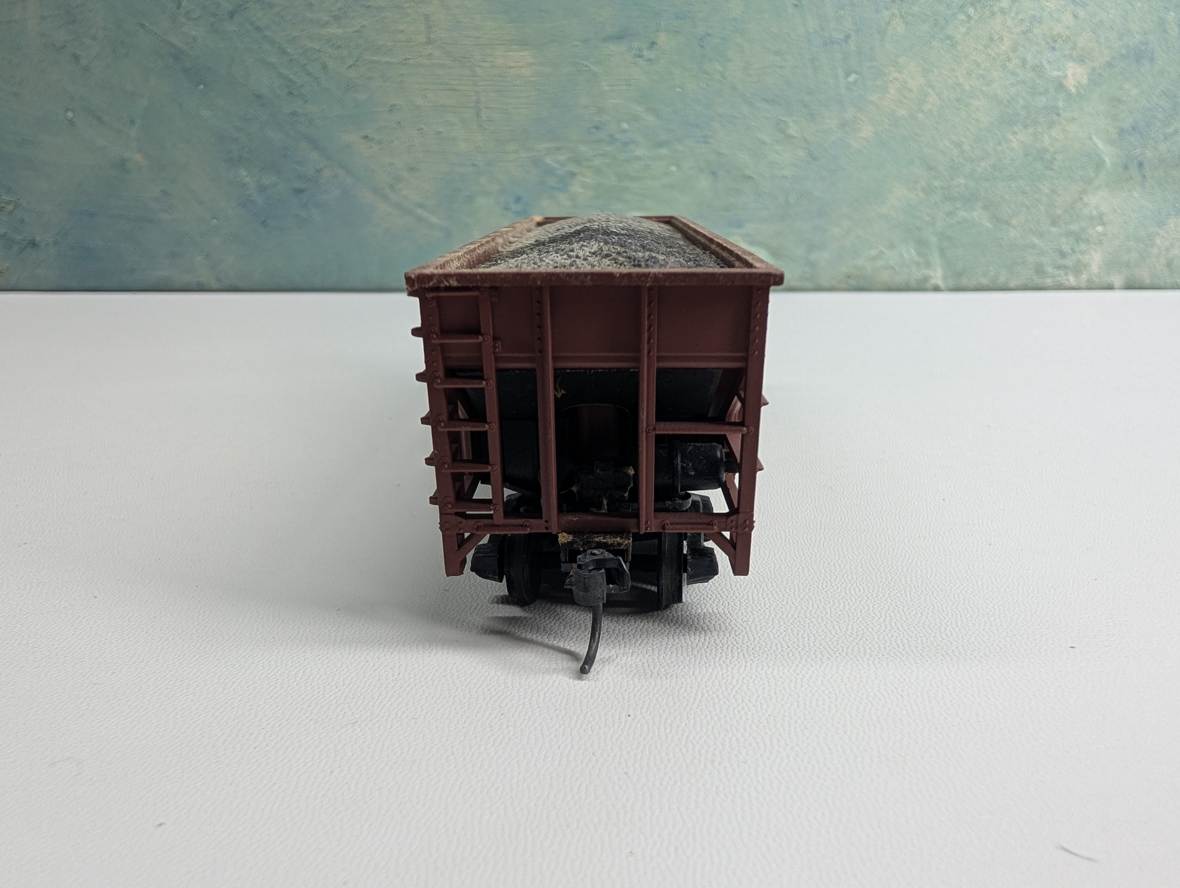 USED TRAIN MINIATURE HO Scale 36' Ribbed Hopper Burlington CB&Q #192008