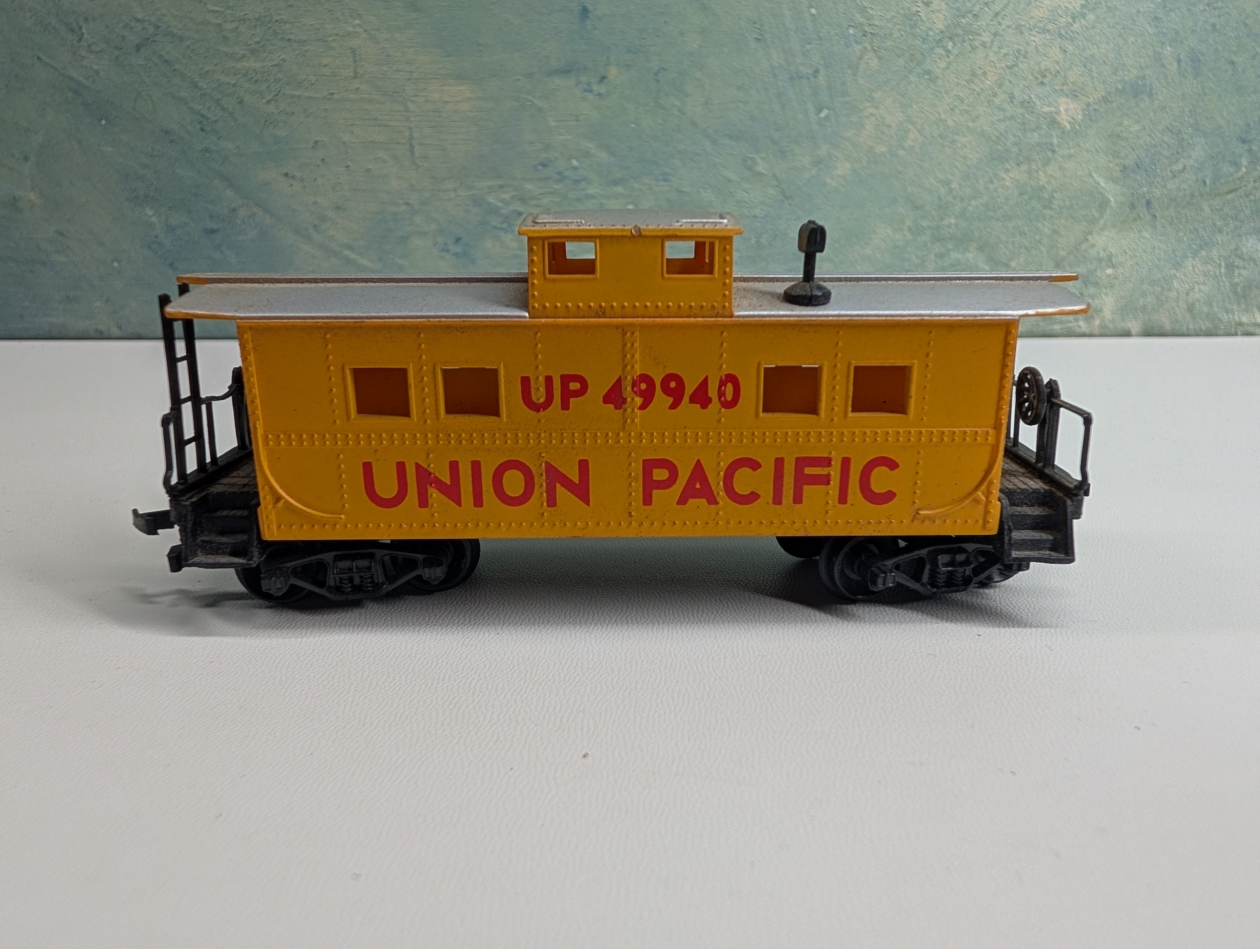 USED Life-Like HO Scale Caboose Union Pacific UP #49940