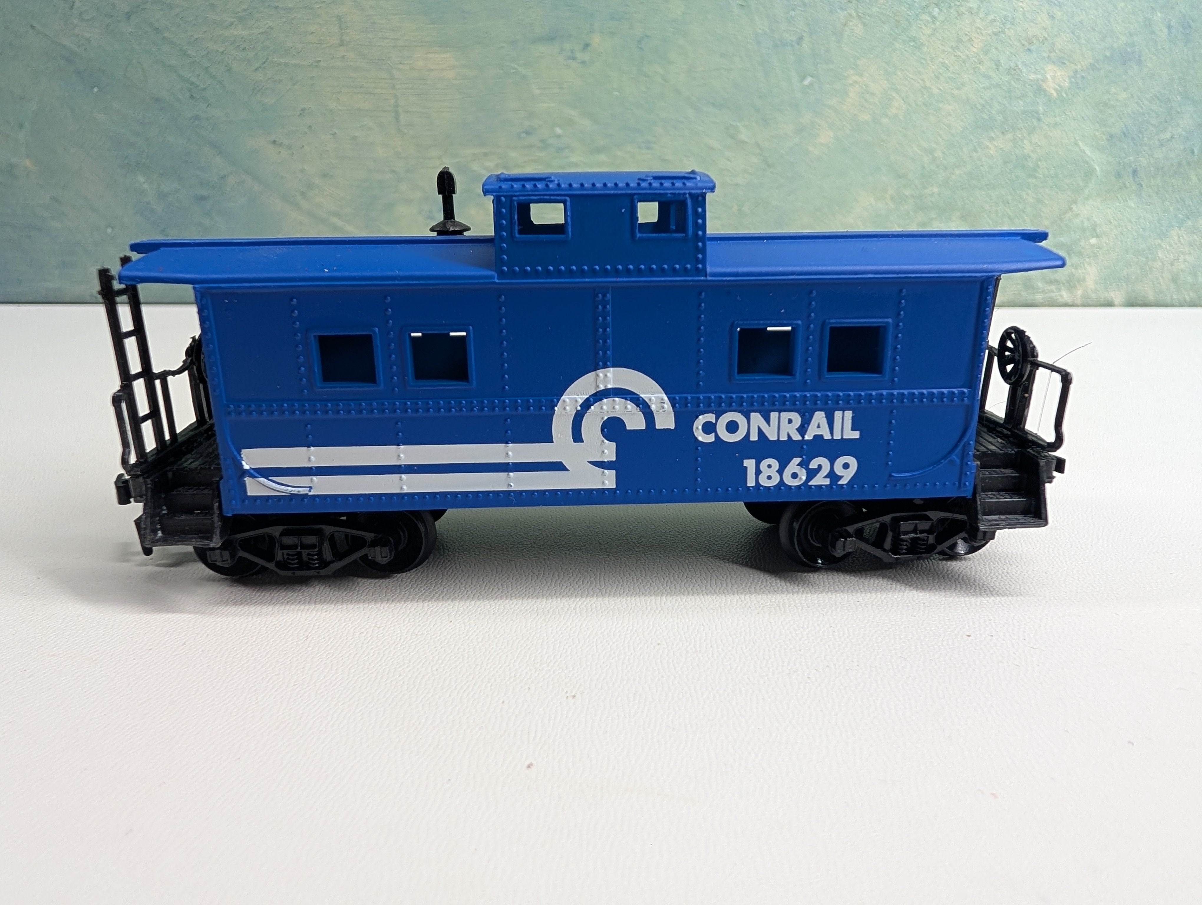 USED Life-Like HO Scale Caboose Conrail #18629