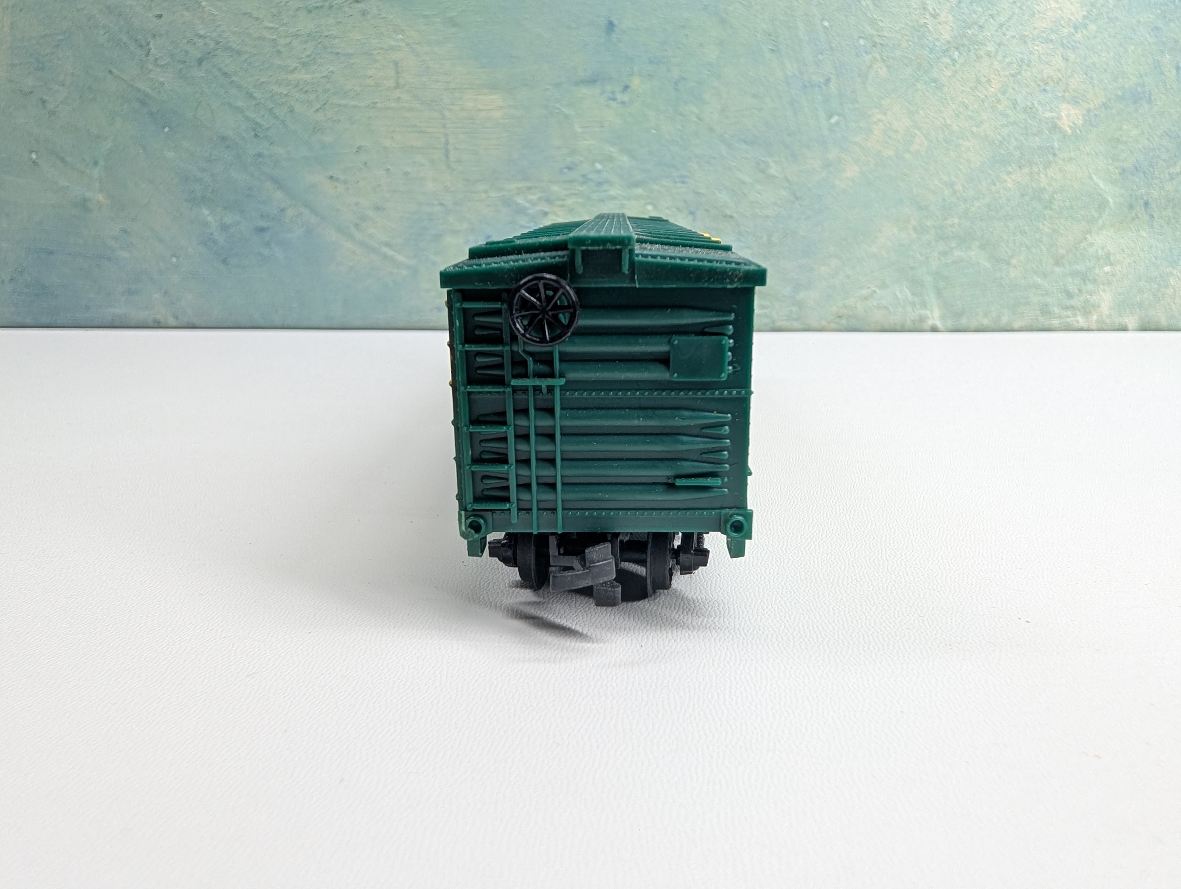 USED Life-Like HO Scale Cattle Stock Car Chicago & North Western CNW #15040
