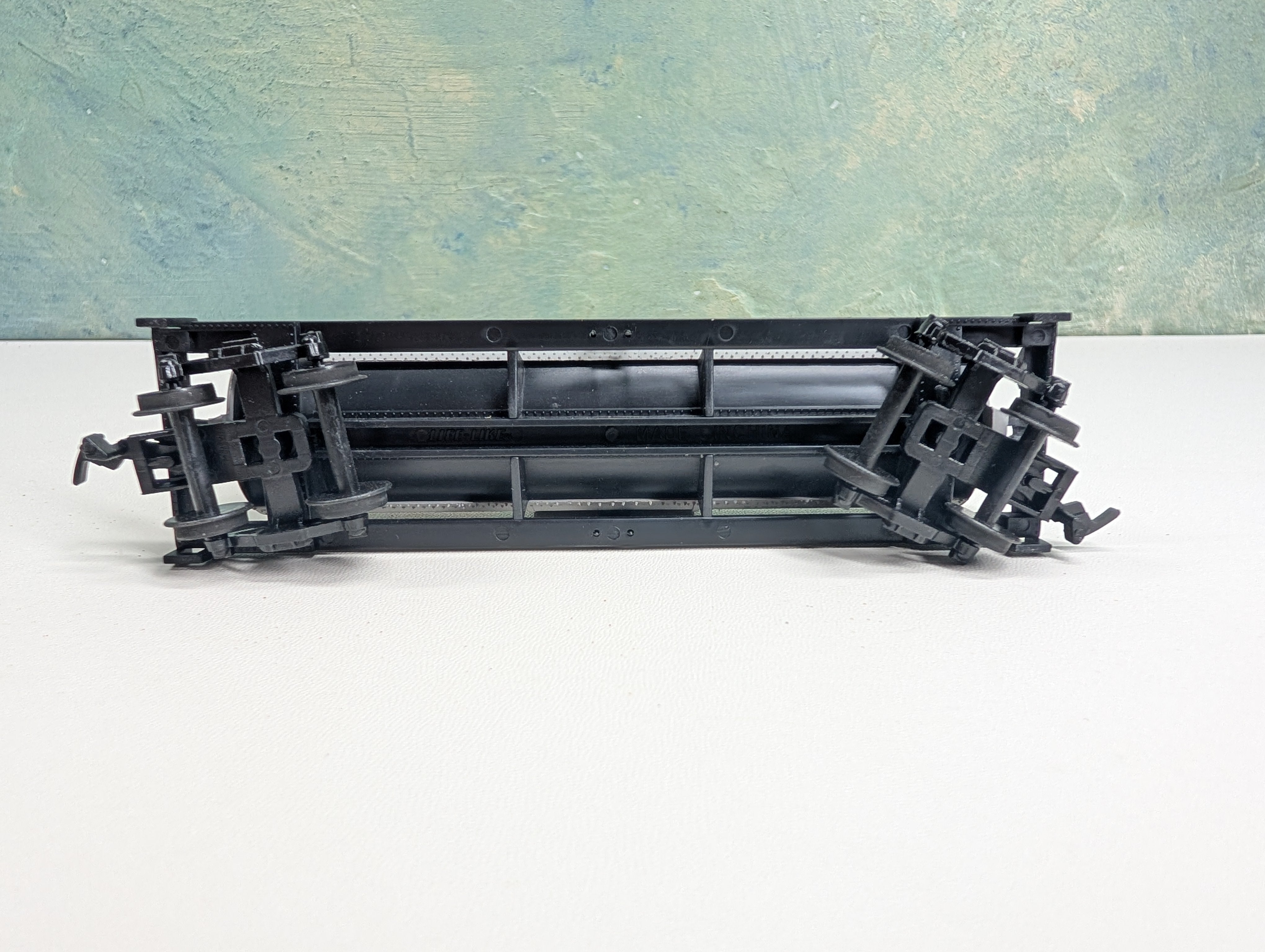 USED Life-Like HO Scale Single Dome Tank Car Allied Chemical ACDX #68075