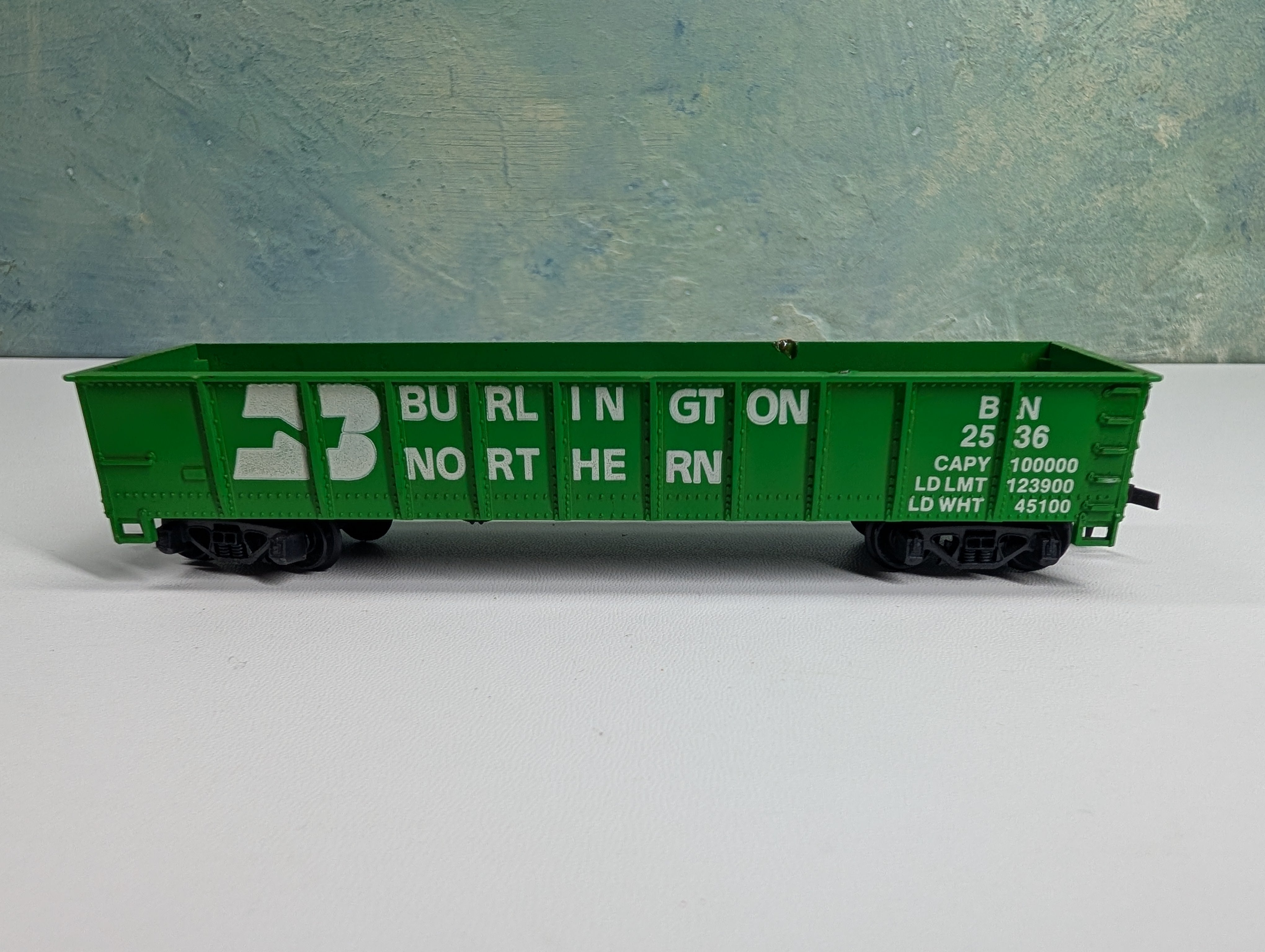 USED Tyco HO Scale 40' Gondola Burlington Northern BN #2536