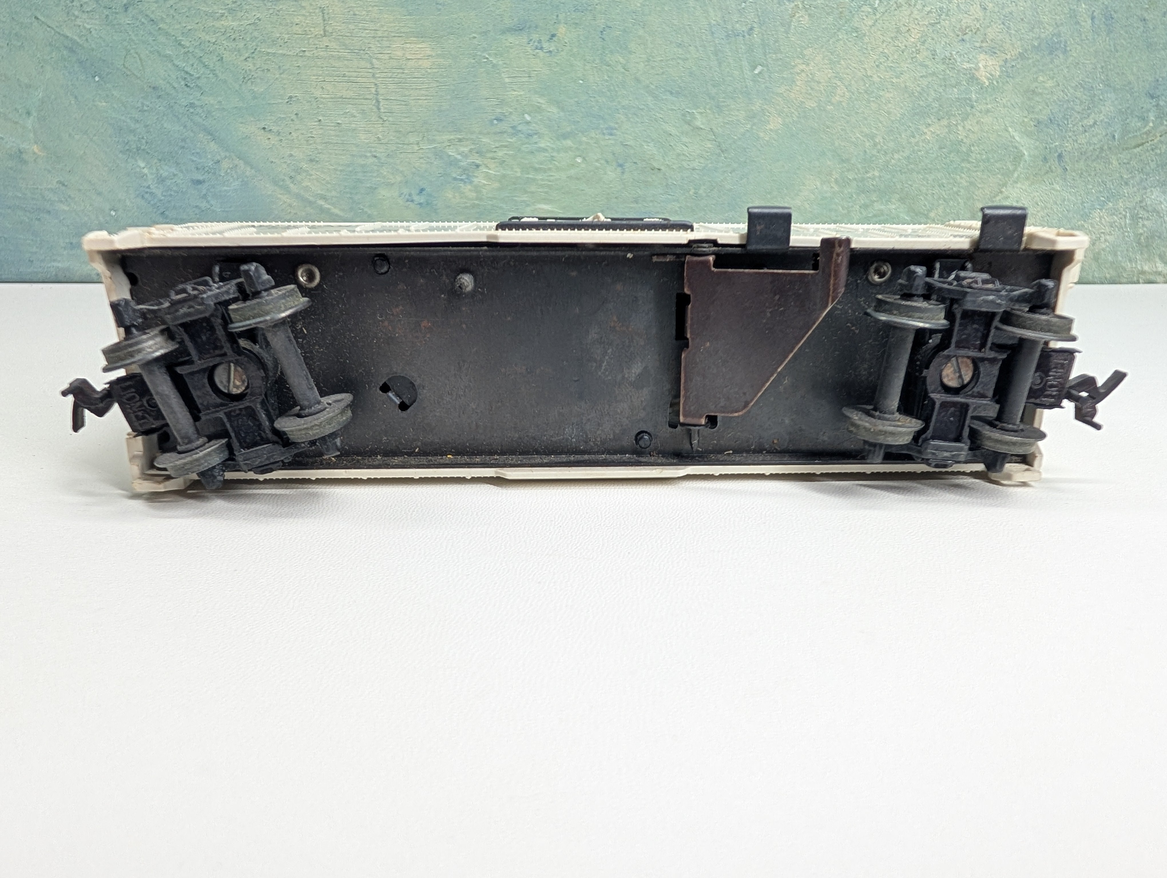 USED Lionel HO Scale 40' Automatic Milk Car #0366 Tested