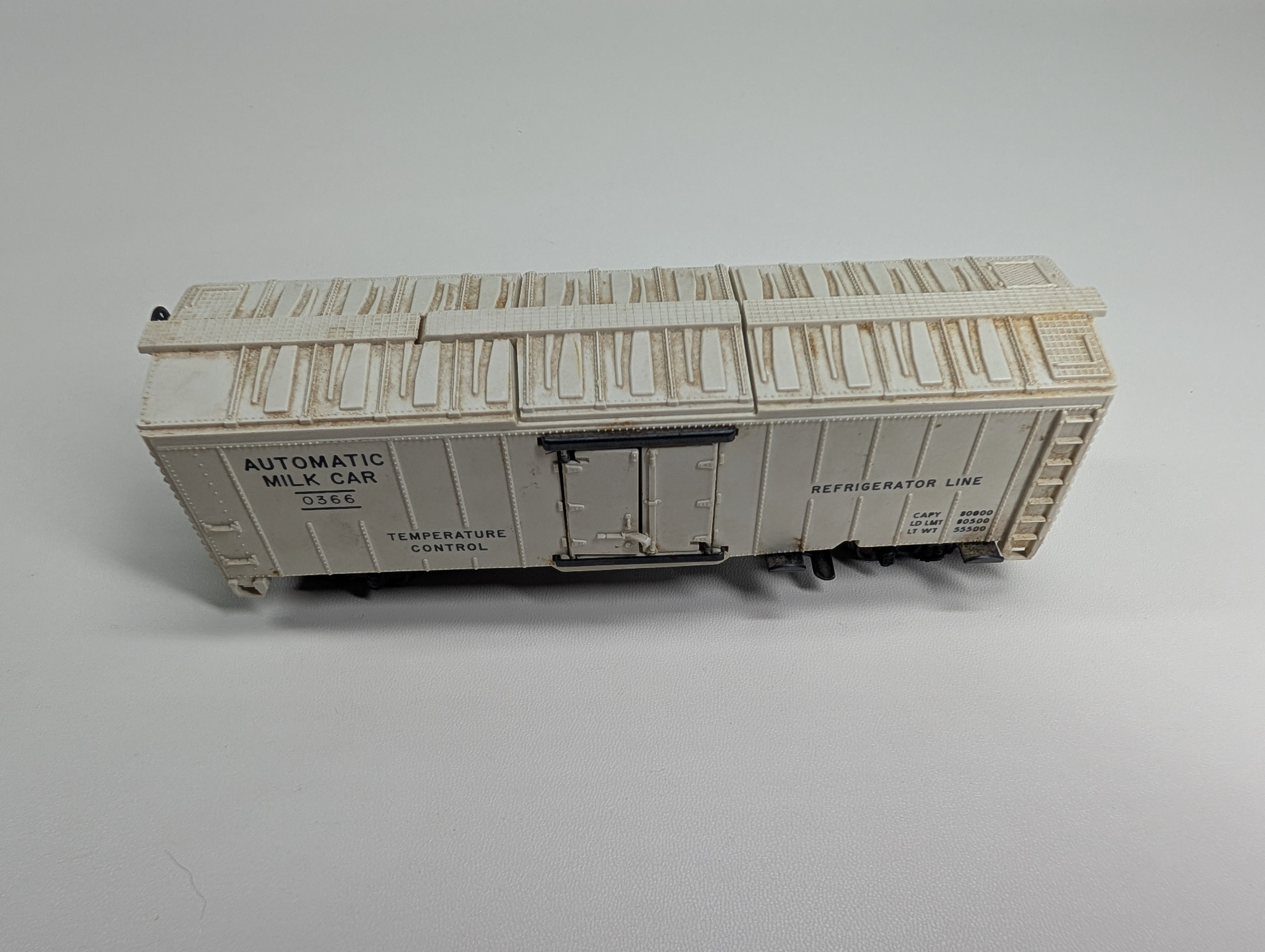 USED Lionel HO Scale 40' Automatic Milk Car #0366 Tested