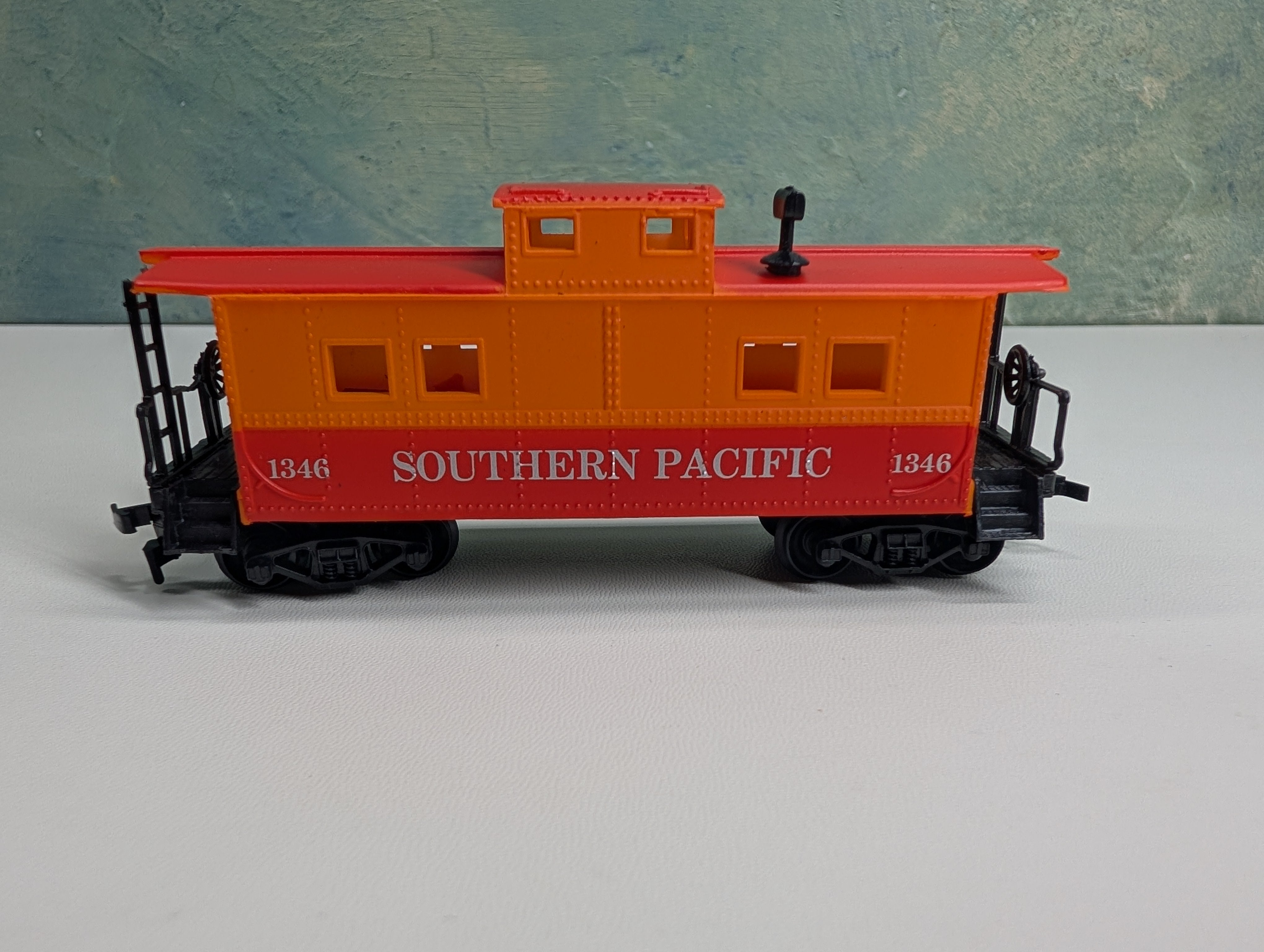 USED Life-Like HO Scale Caboose Southern Pacific #1346