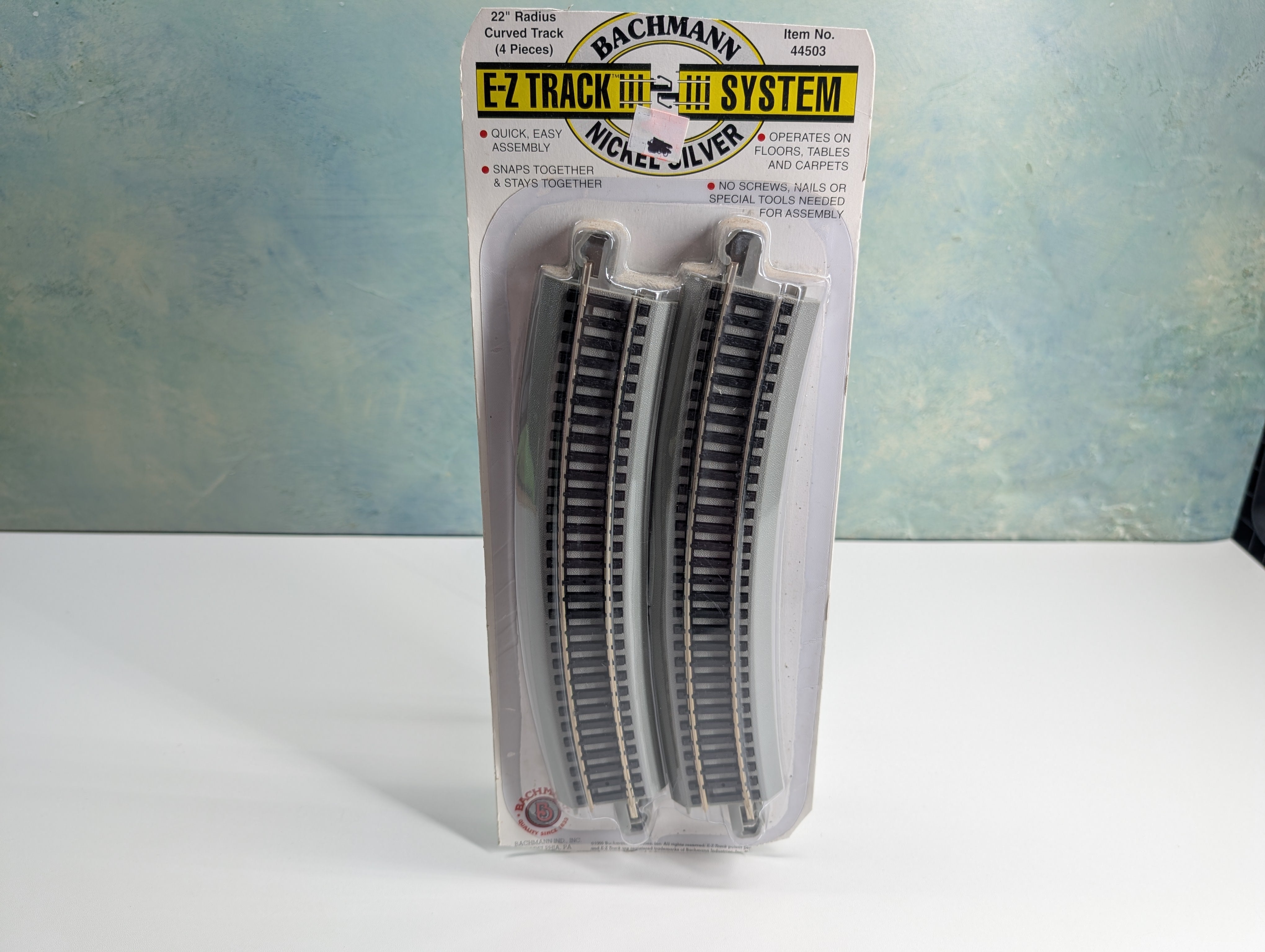 Bachmann 44503 HO Scale 22" Radius Curved E-Z Track Nickel Silver (4 pcs)