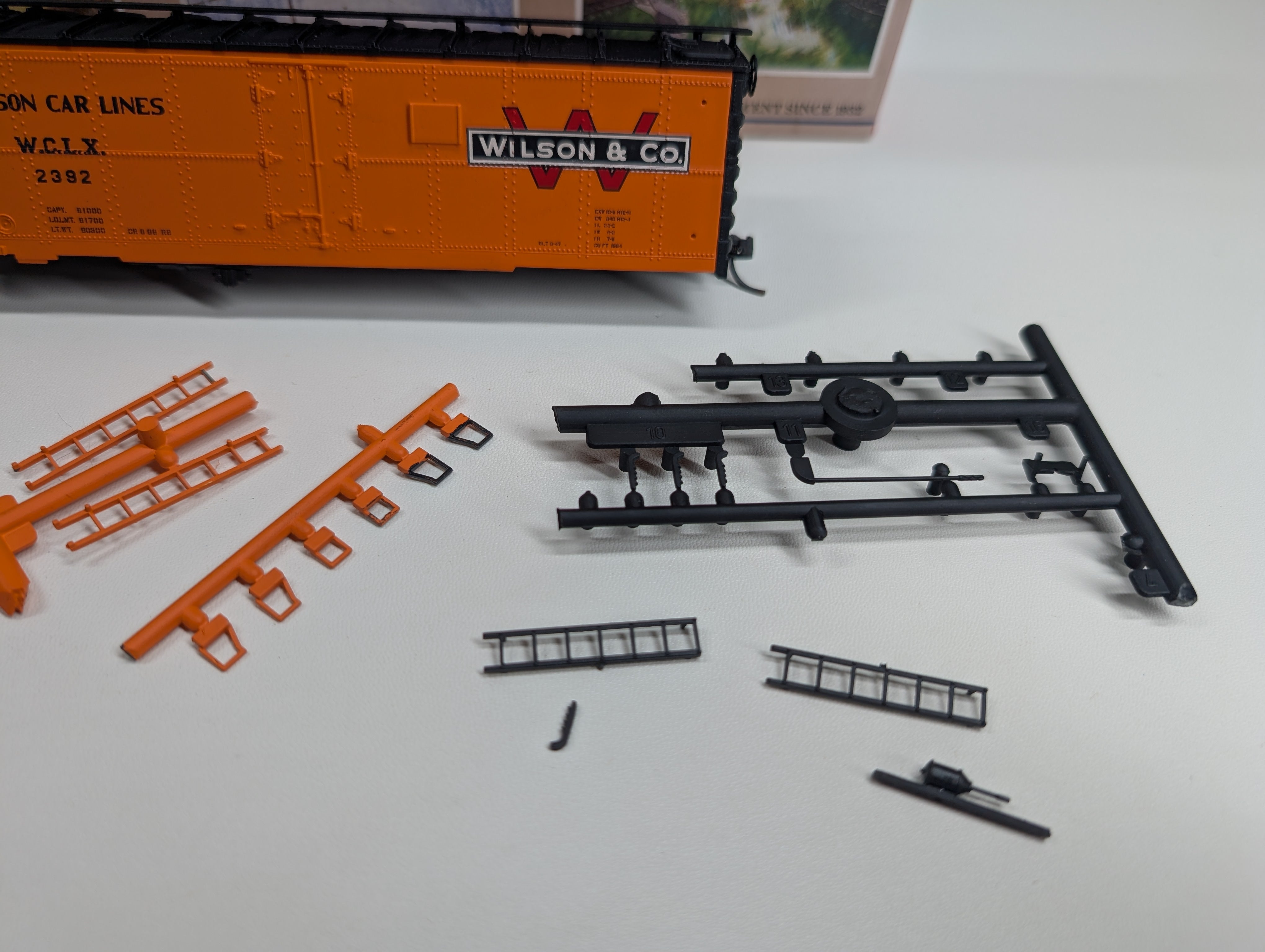 USED Walthers 932-2555 HO Scale 40' Meat Reefer Wilson Car Lines WCLX #2382 Started KIT