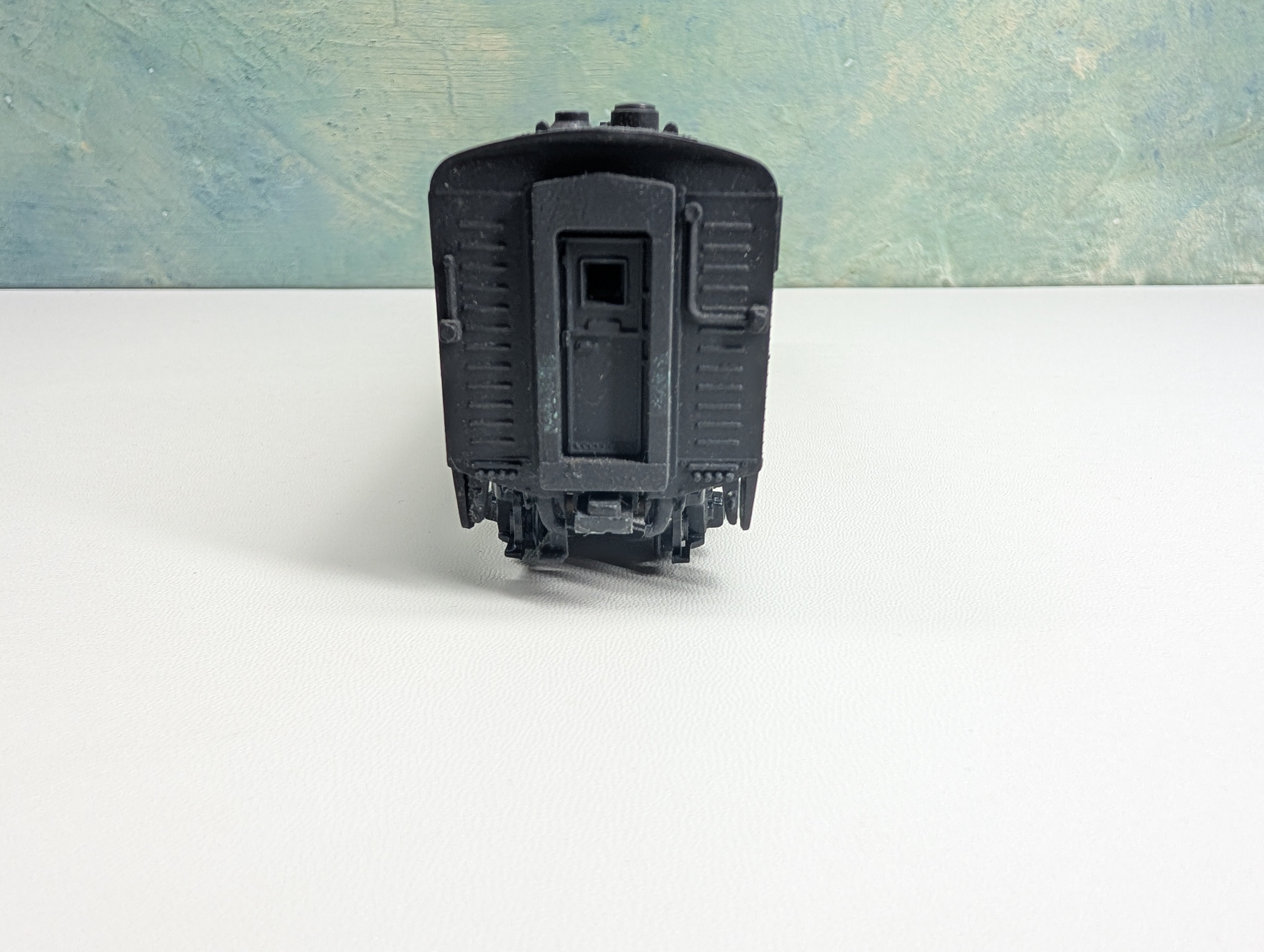 USED Athearn HO Scale Undecorated B Unit (Unpowered)