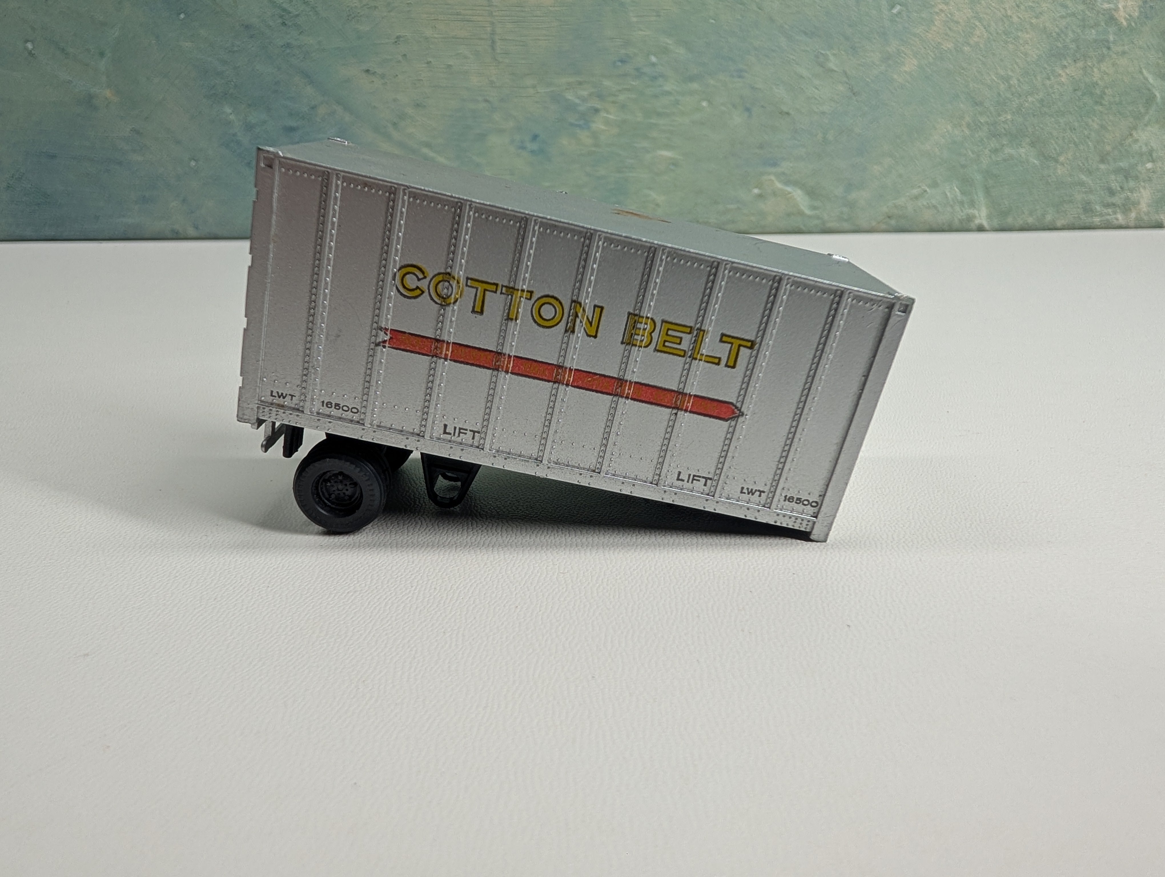 USED HO Scale 20' Trailer Cotton Belt