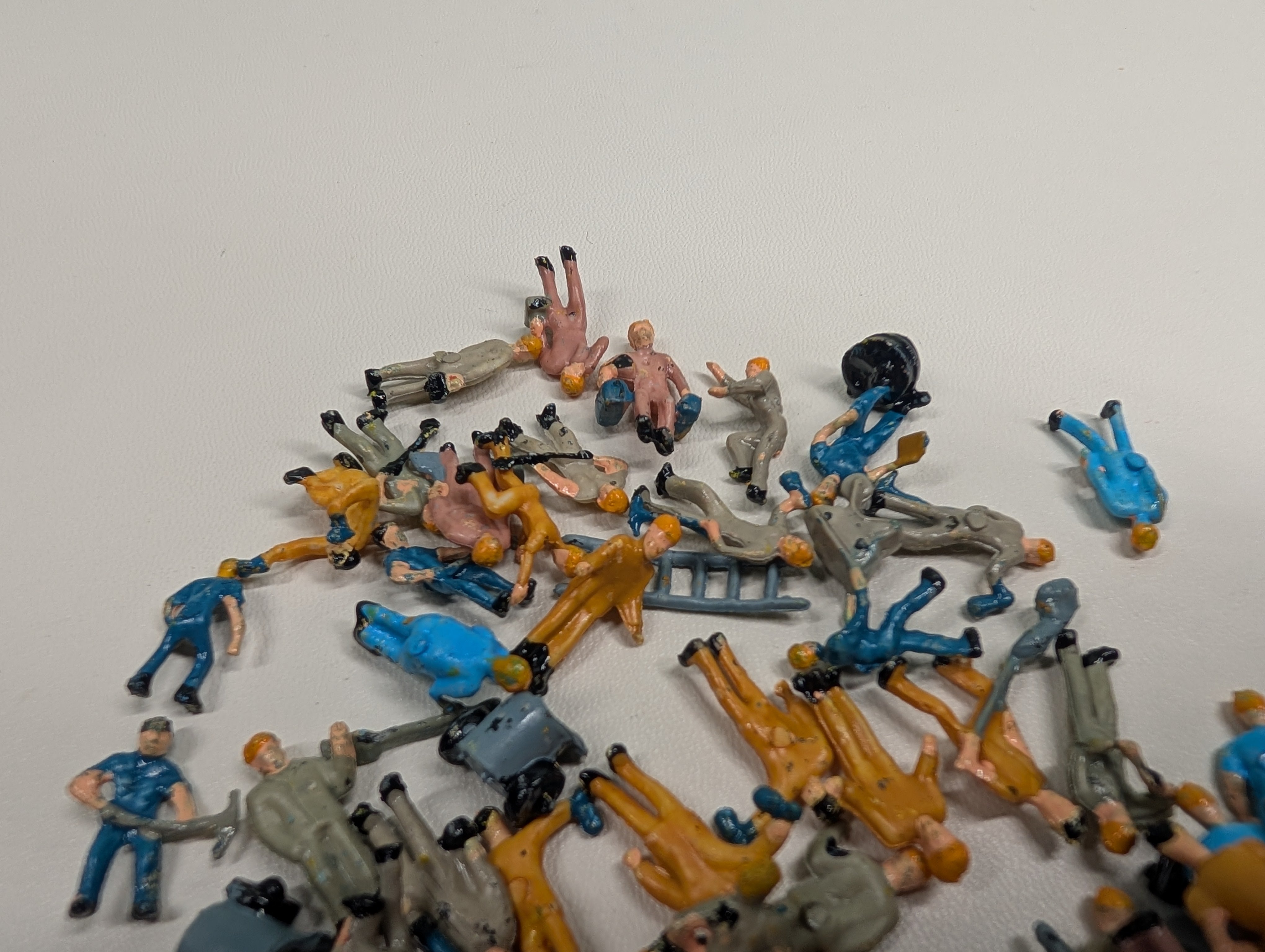 USED HO Scale Lot of Painted People