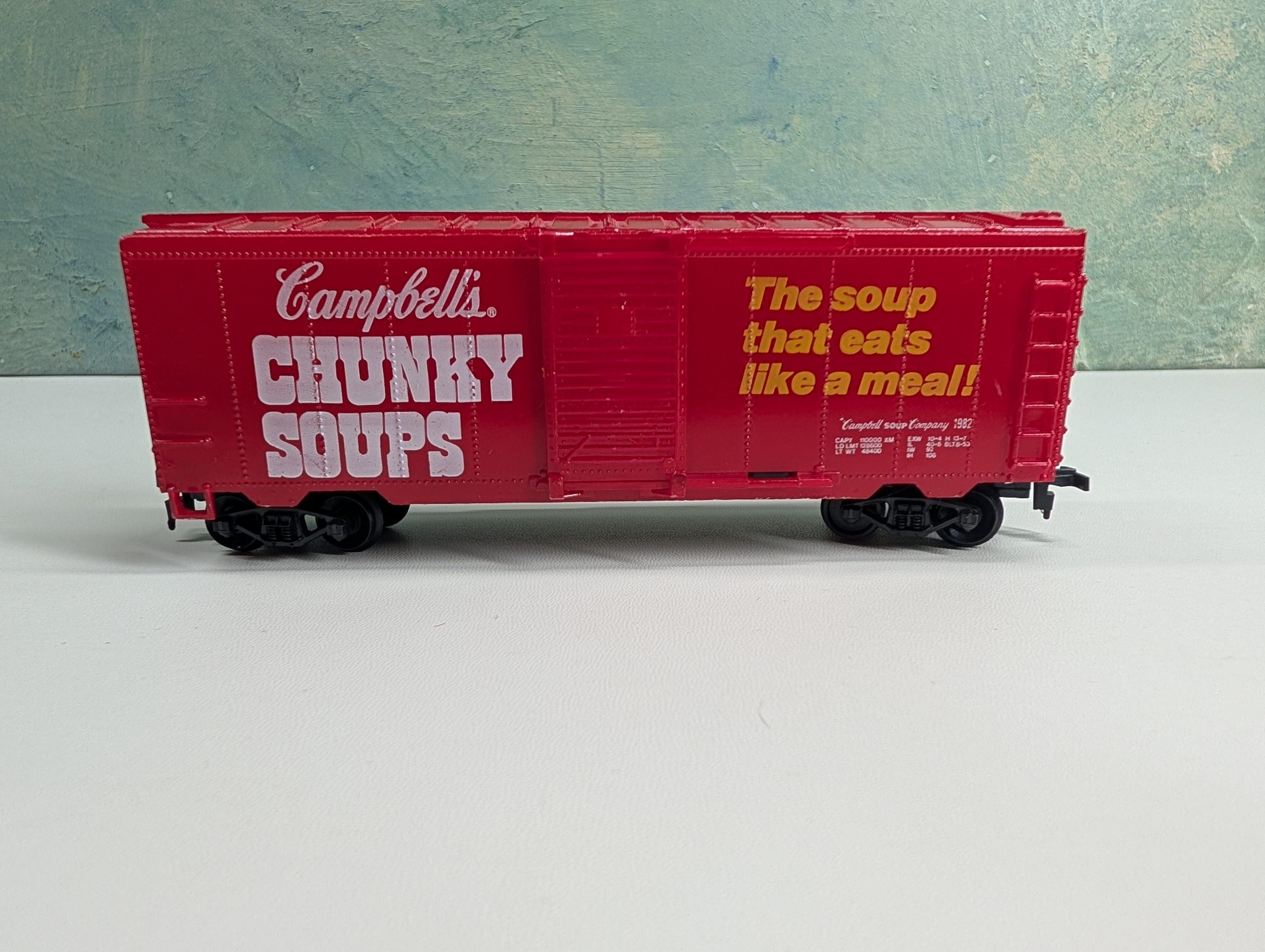 USED Life-Like HO Scale 40' Billboard Box Car Campbell's Chunky Soups