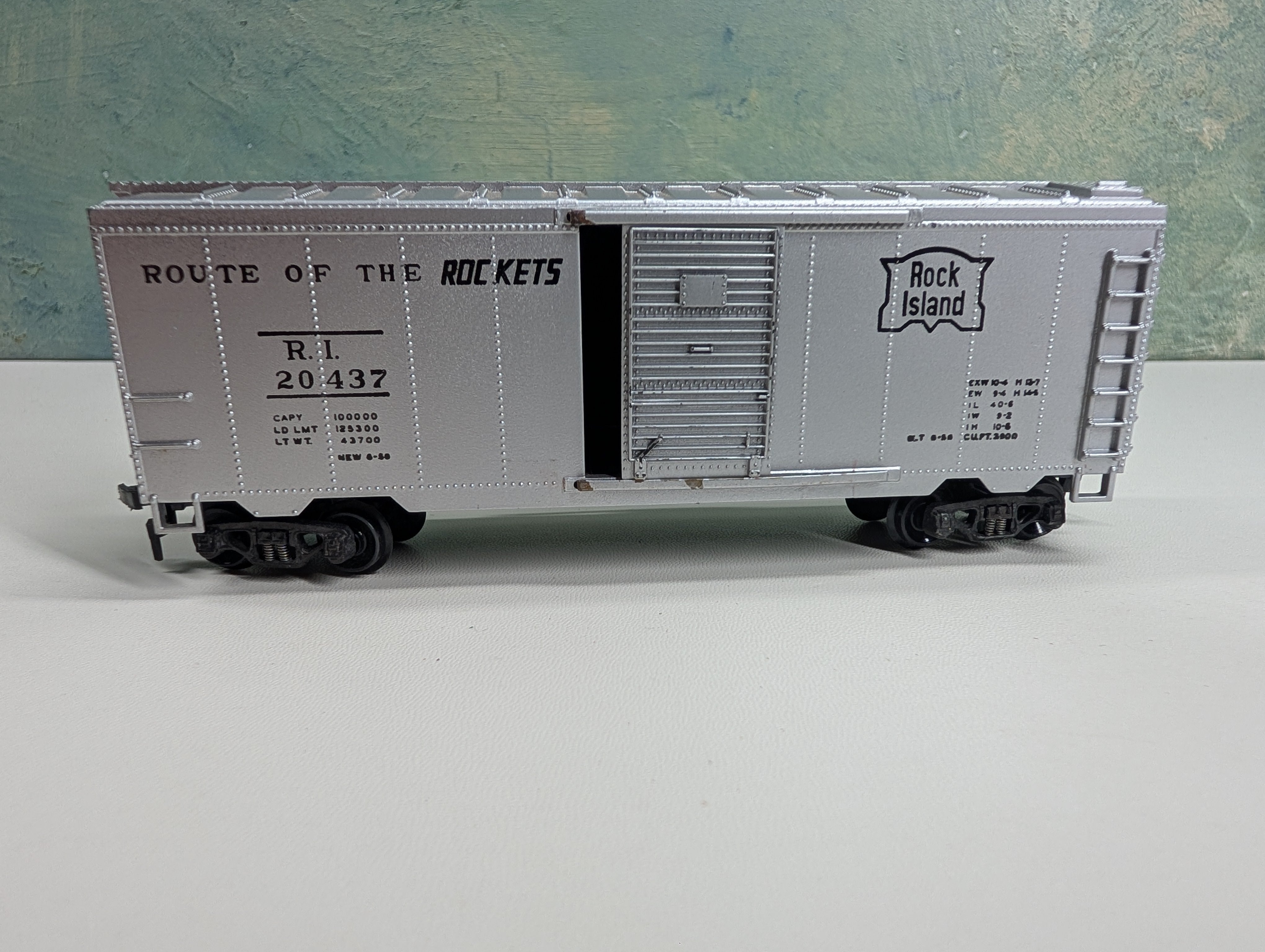 USED Varney HO Scale 40' Box Car Rock Island RI #20437