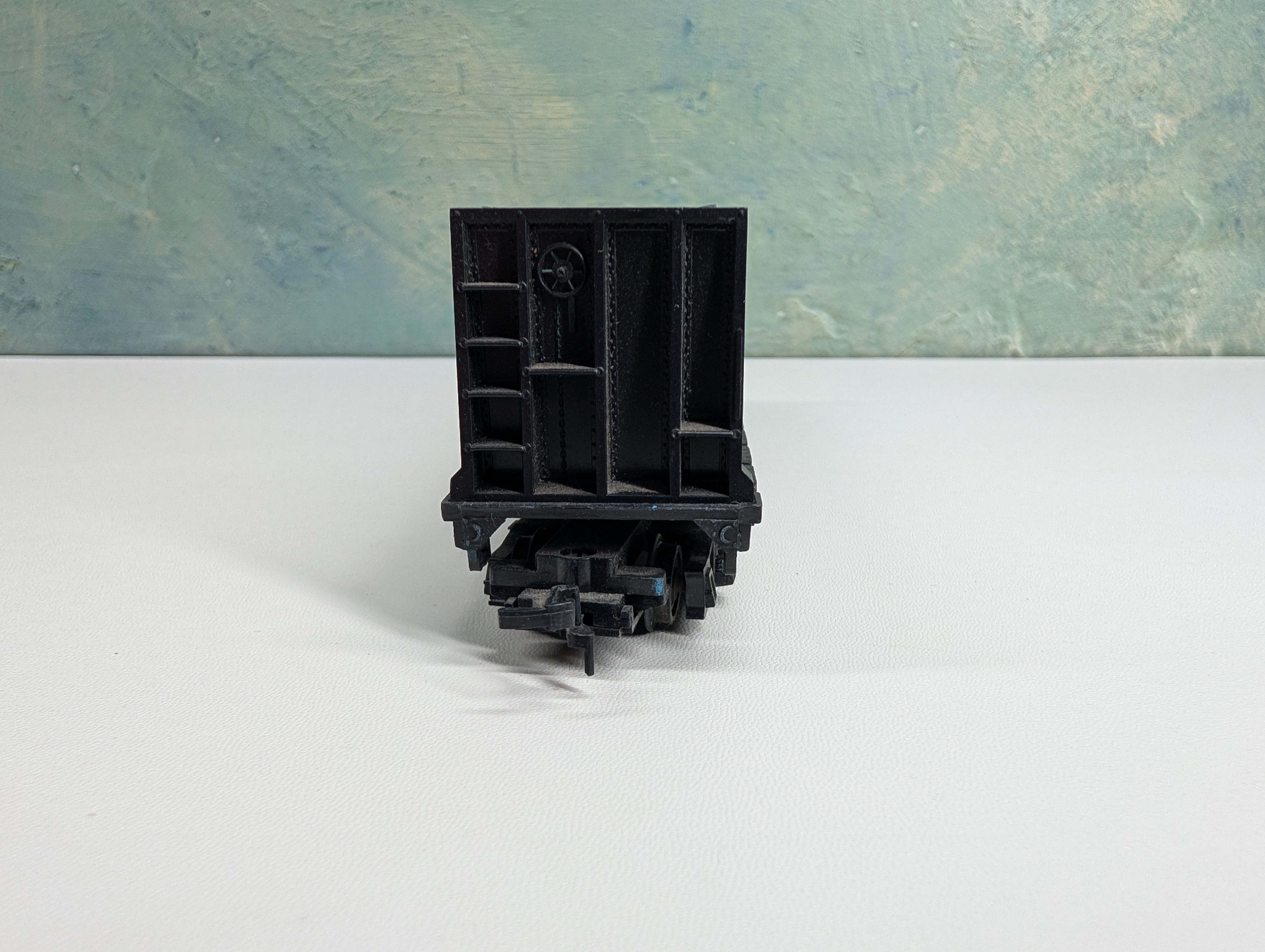 USED ATT HO Scale 50' Bulkhead Flat Car w/ Pulpwood Southern #43271