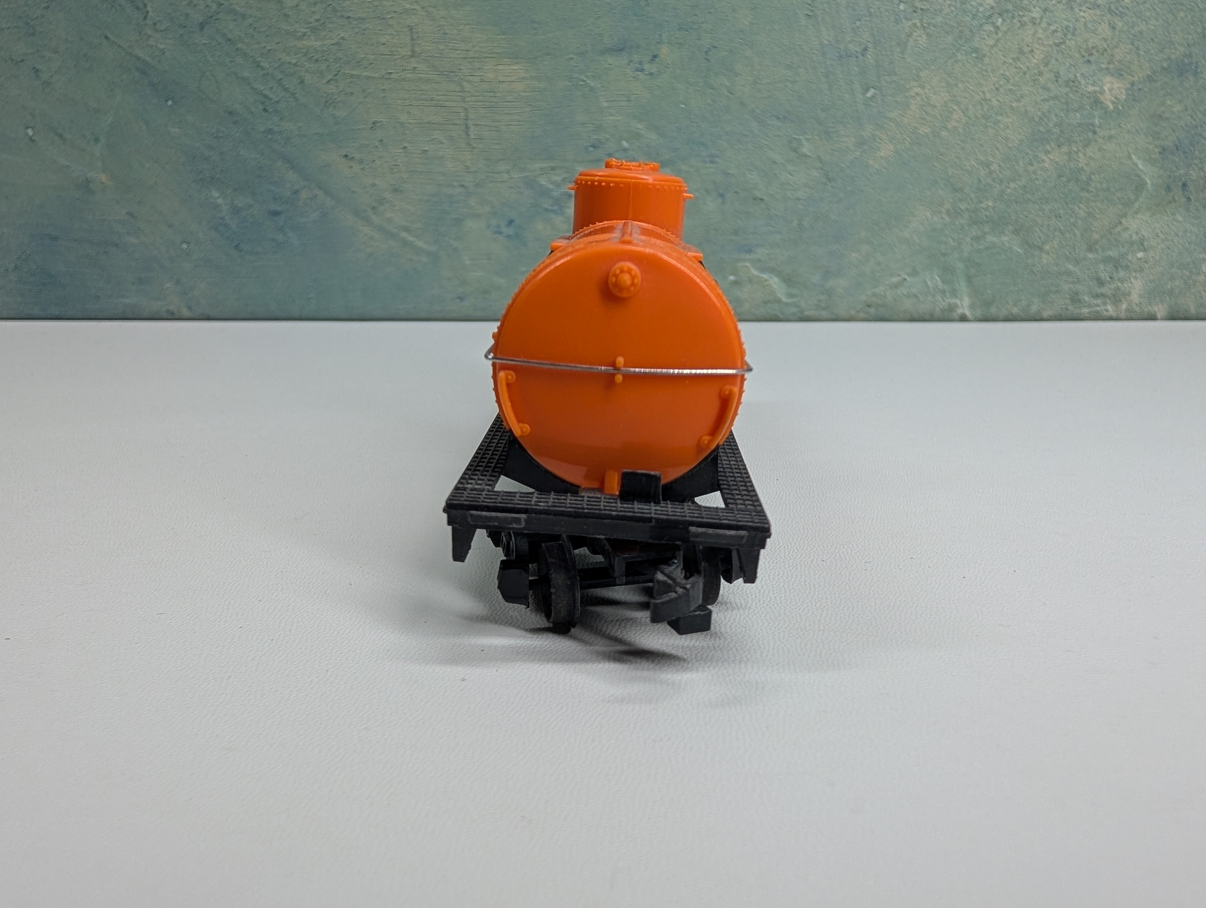 USED Bachmann HO Scale Single Dome Tank Car Shell SCCX #1754
