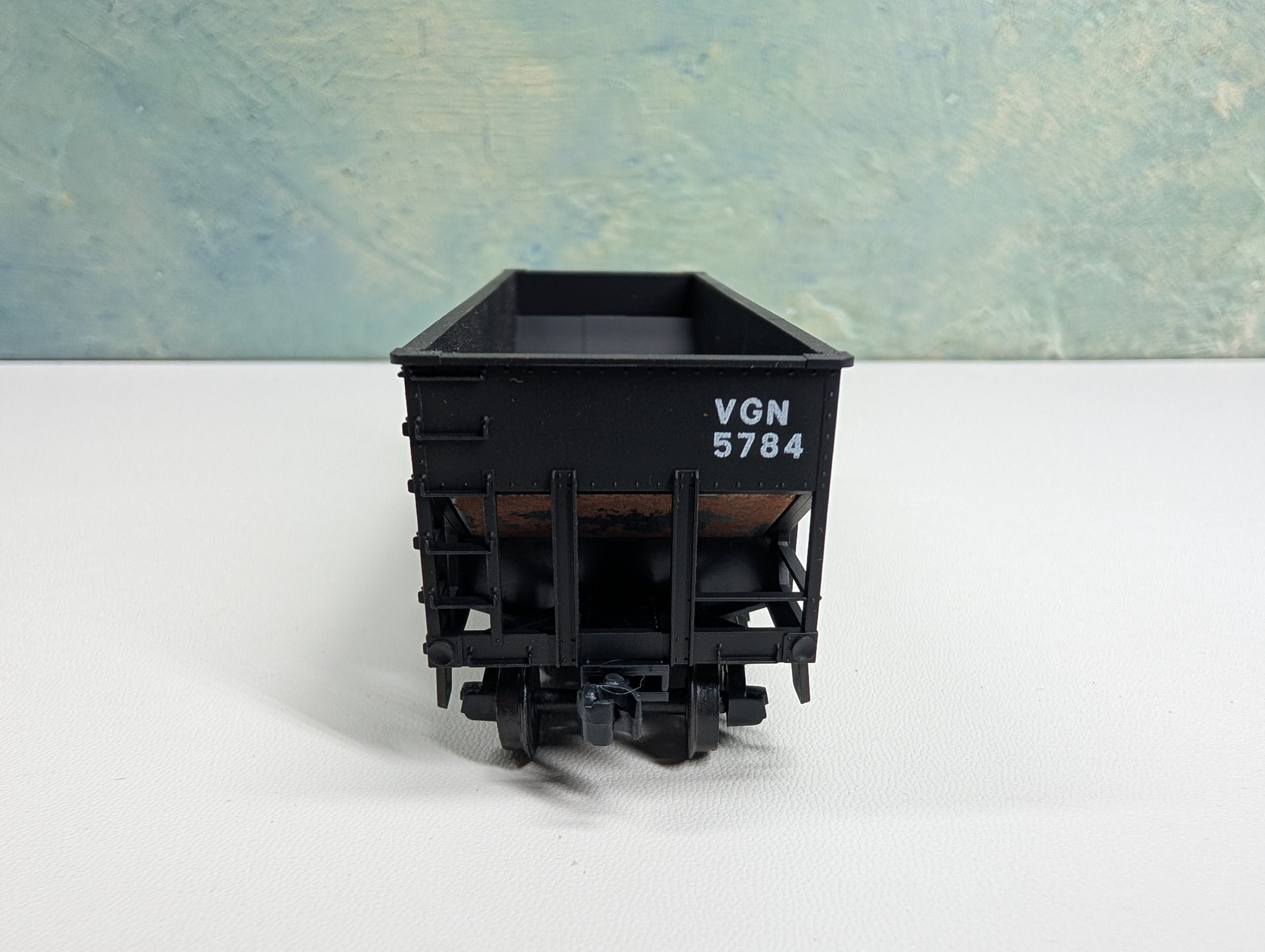 USED Accurail HO Scale 2 Bay Hopper Virginian VGN #5784