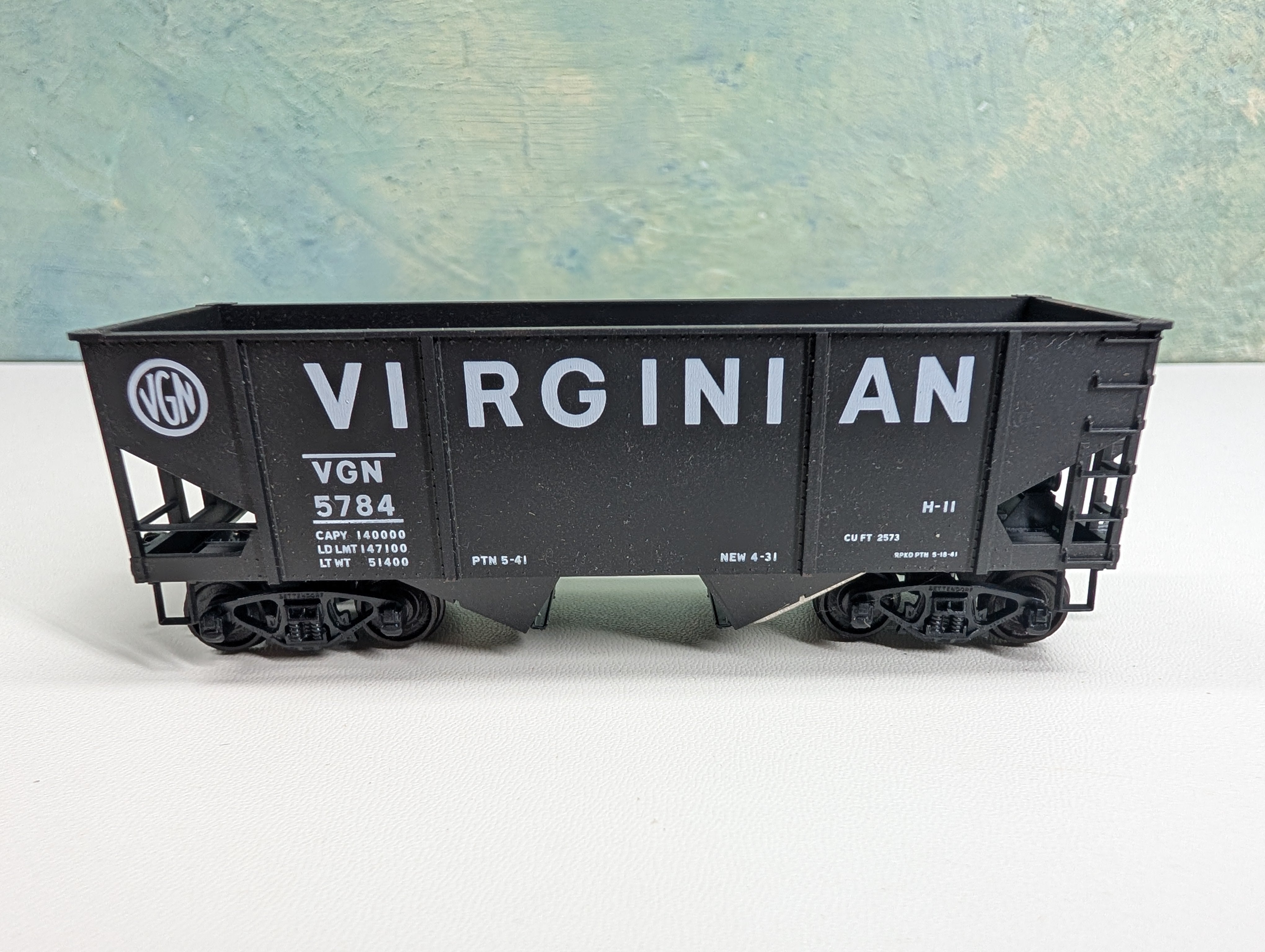 USED Accurail HO Scale 2 Bay Hopper Virginian VGN #5784