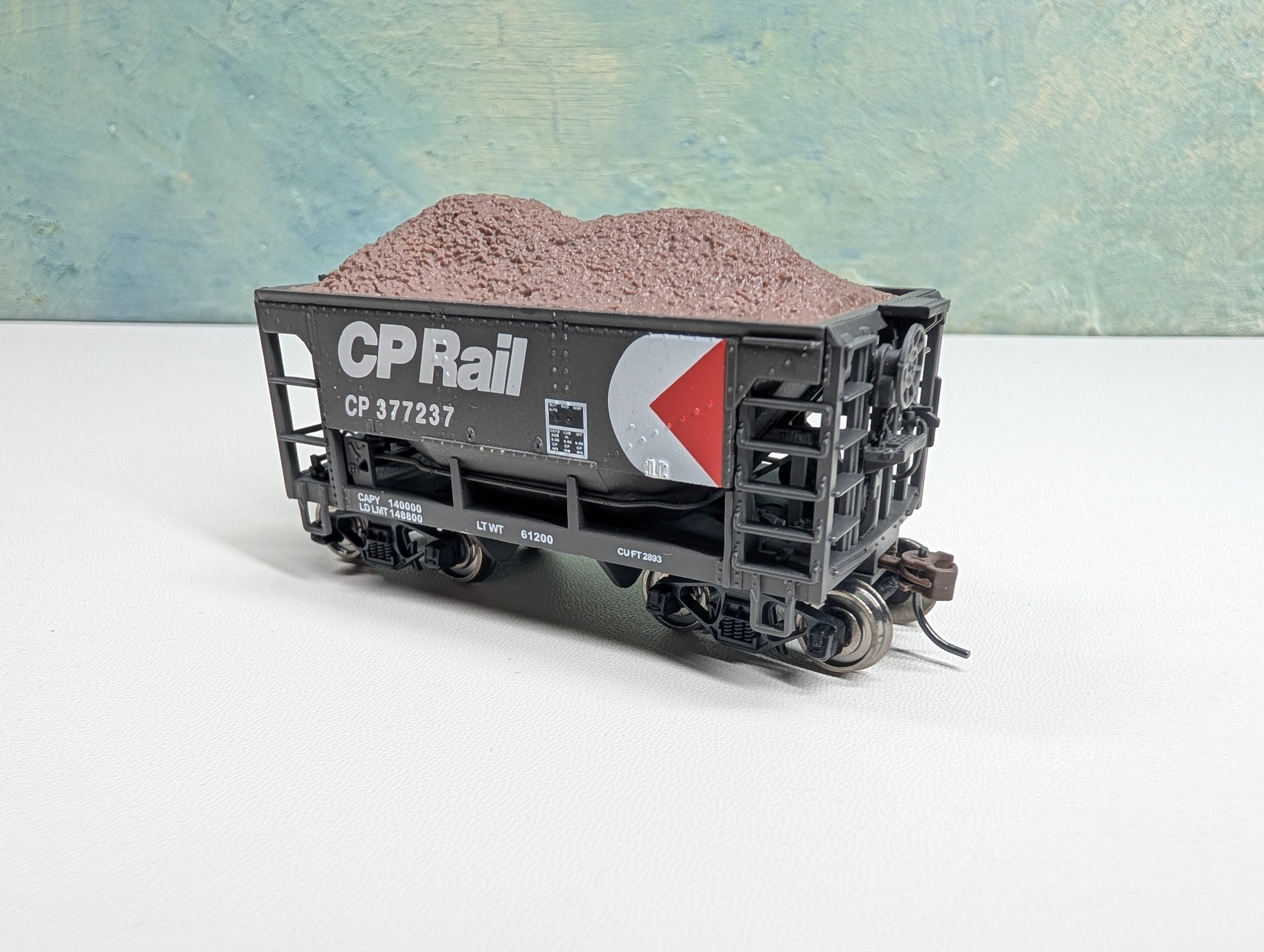 USED Model Power HO Scale Metal Ore Car w/ Load Canadian Pacific CP #377237