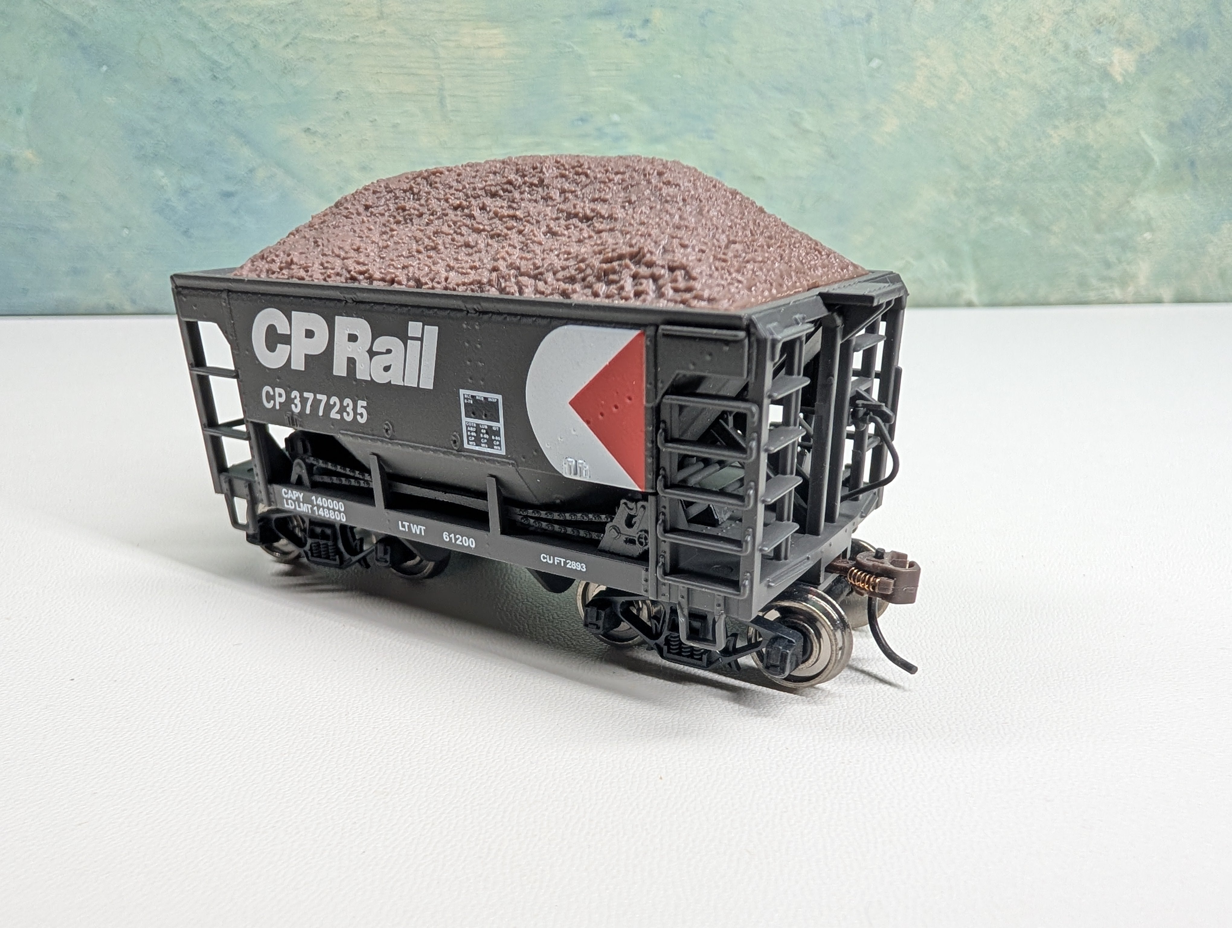USED Model Power HO Scale Metal Ore Car w/ Load Canadian Pacific CP #377235