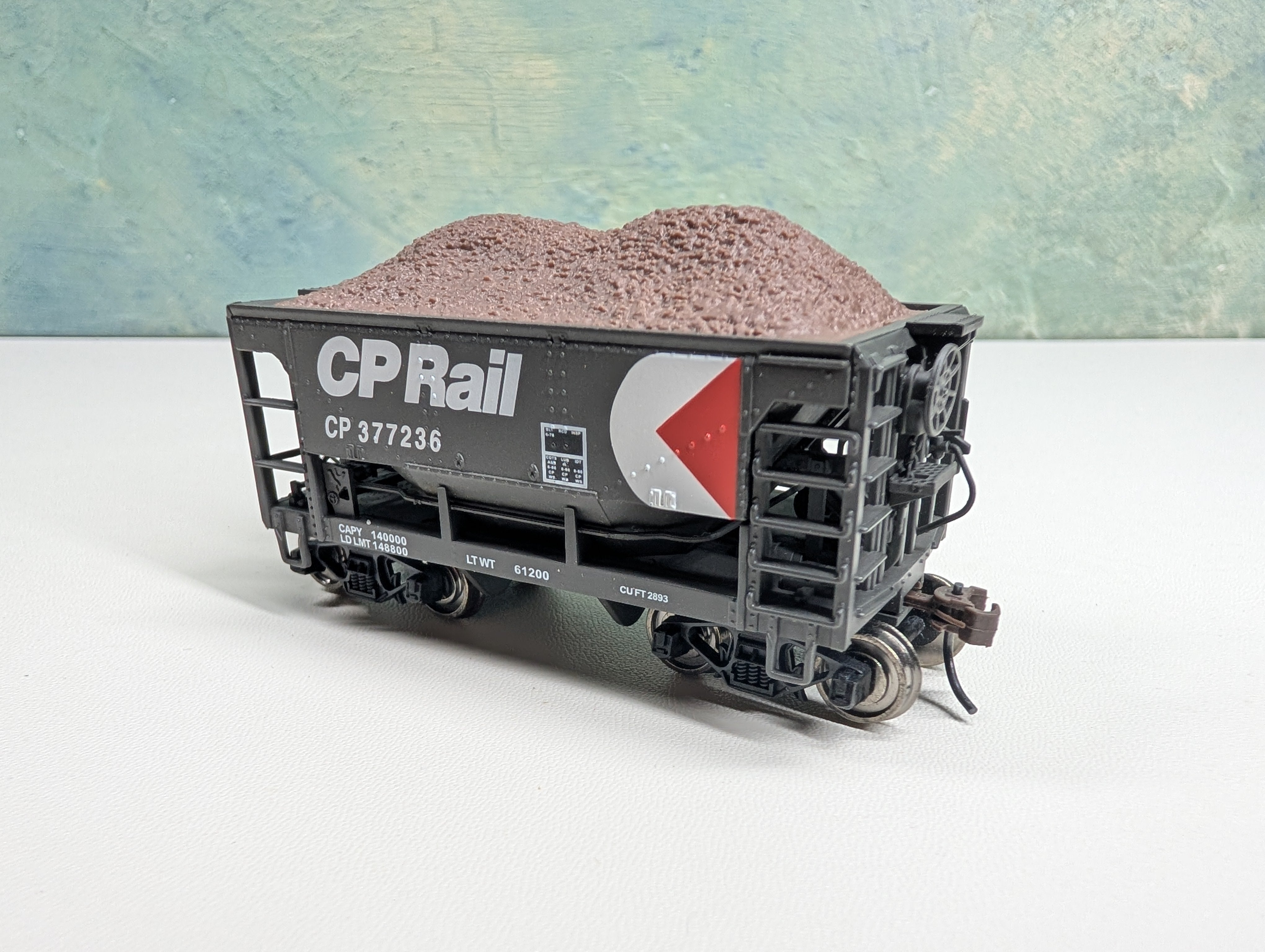 USED Model Power HO Scale Metal Ore Car w/ Load Canadian Pacific CP #377236