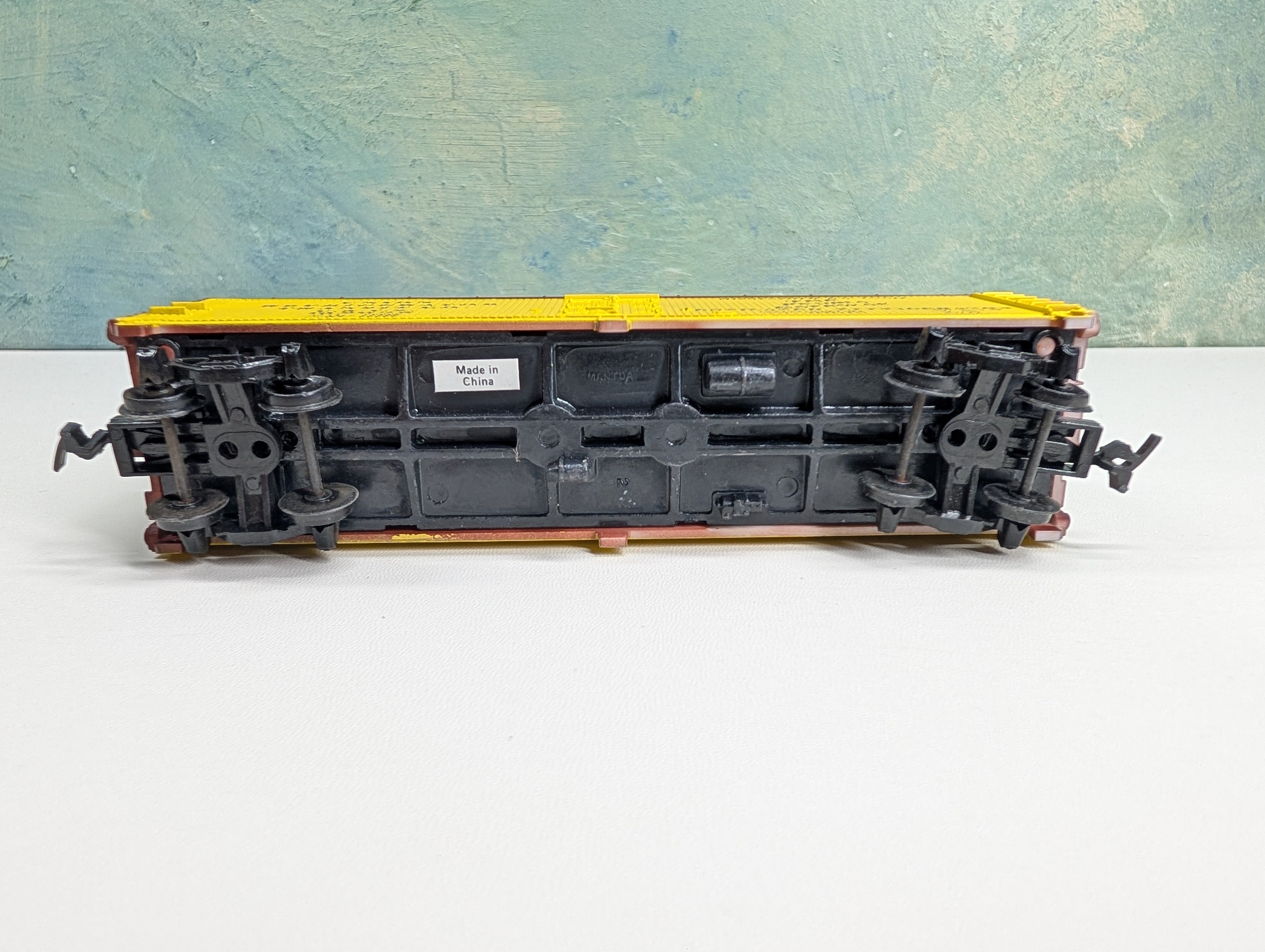 USED Mantua HO Scale 40' Wooden Reefer Box Car URTX #168032