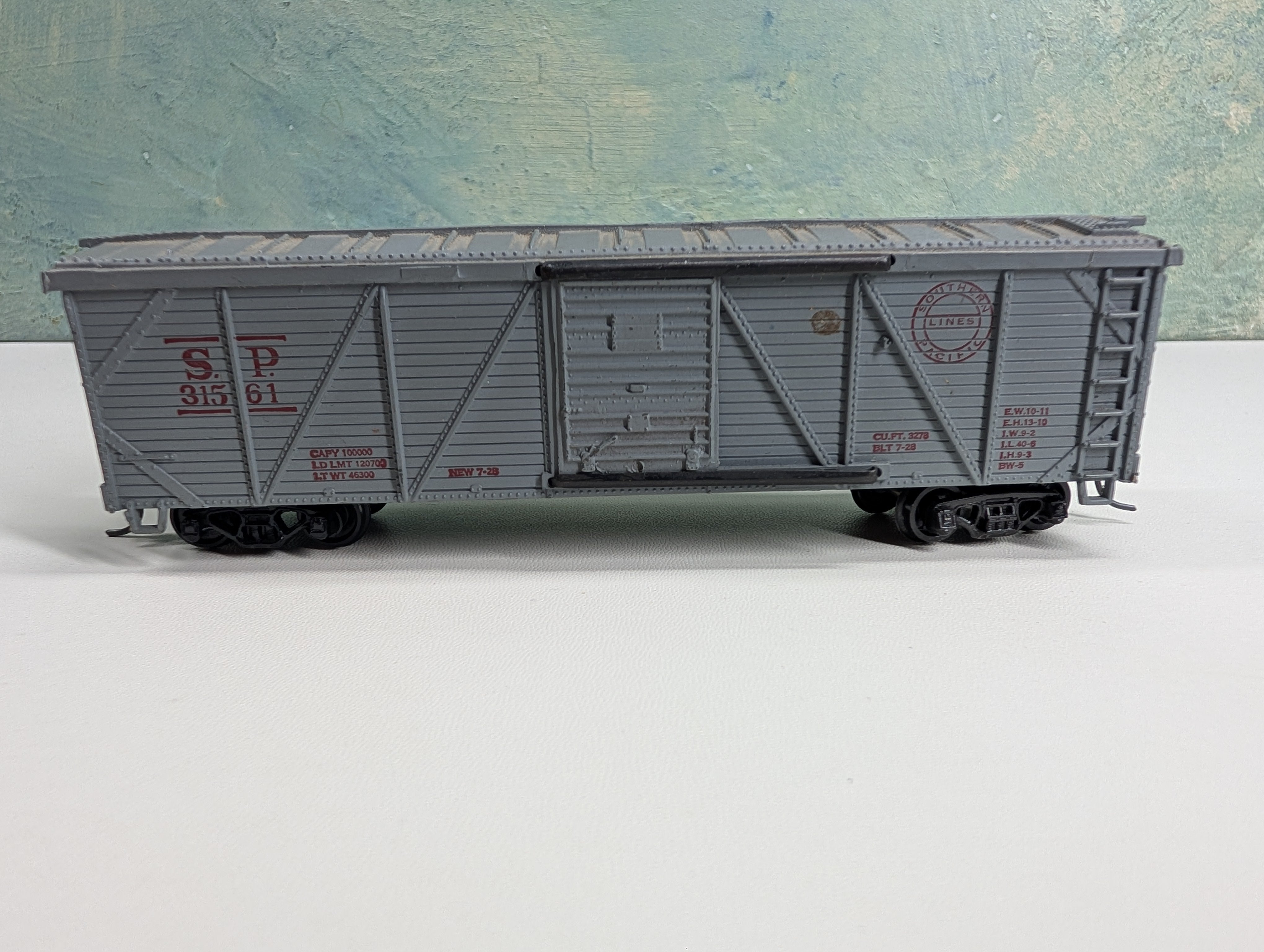 USED Varney HO Scale 42' Wooden Box Car Southern Pacific SP #31561