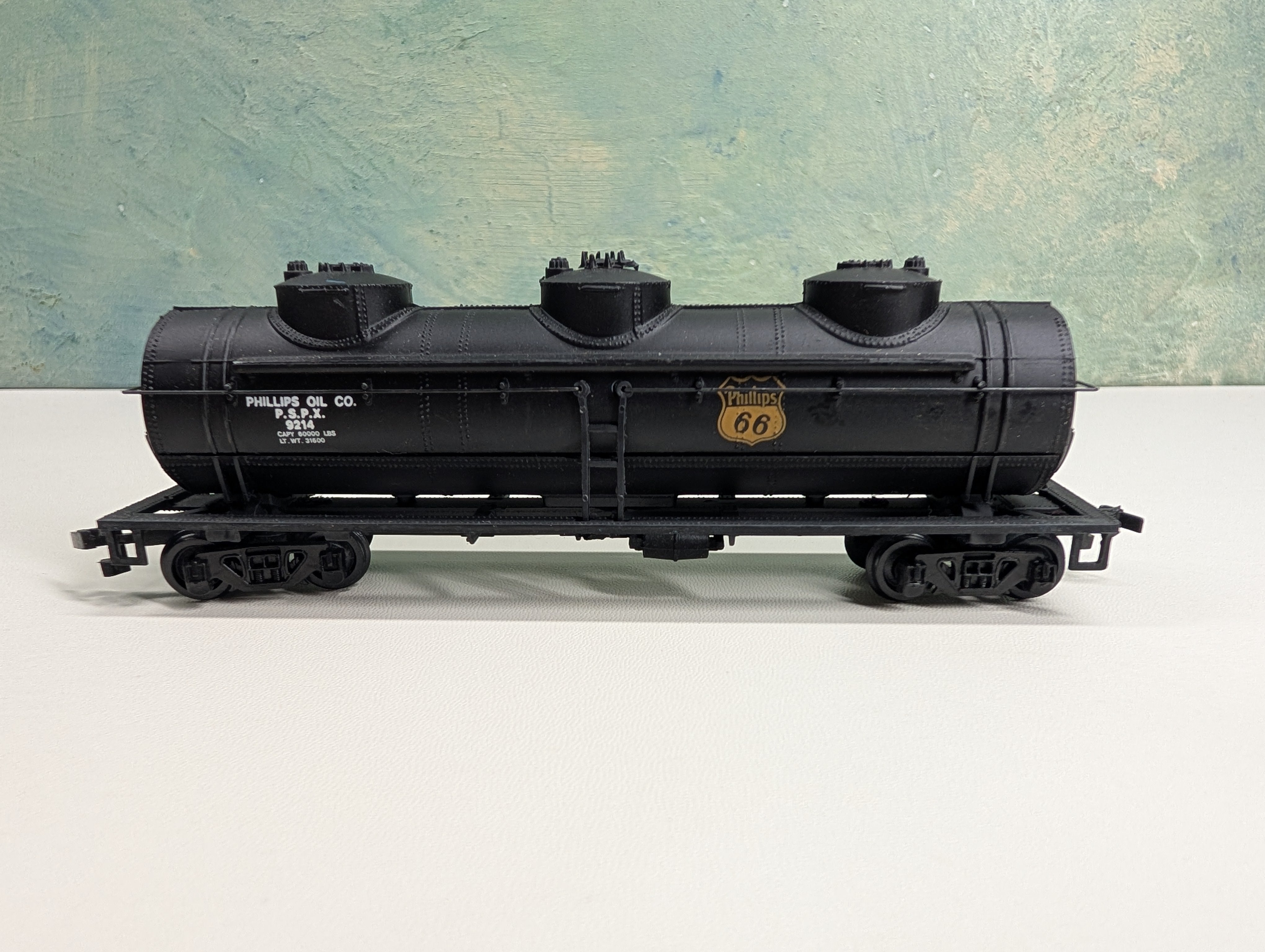 USED HO Scale Triple Dome Tank Car Phillips Oil PSPX #9214