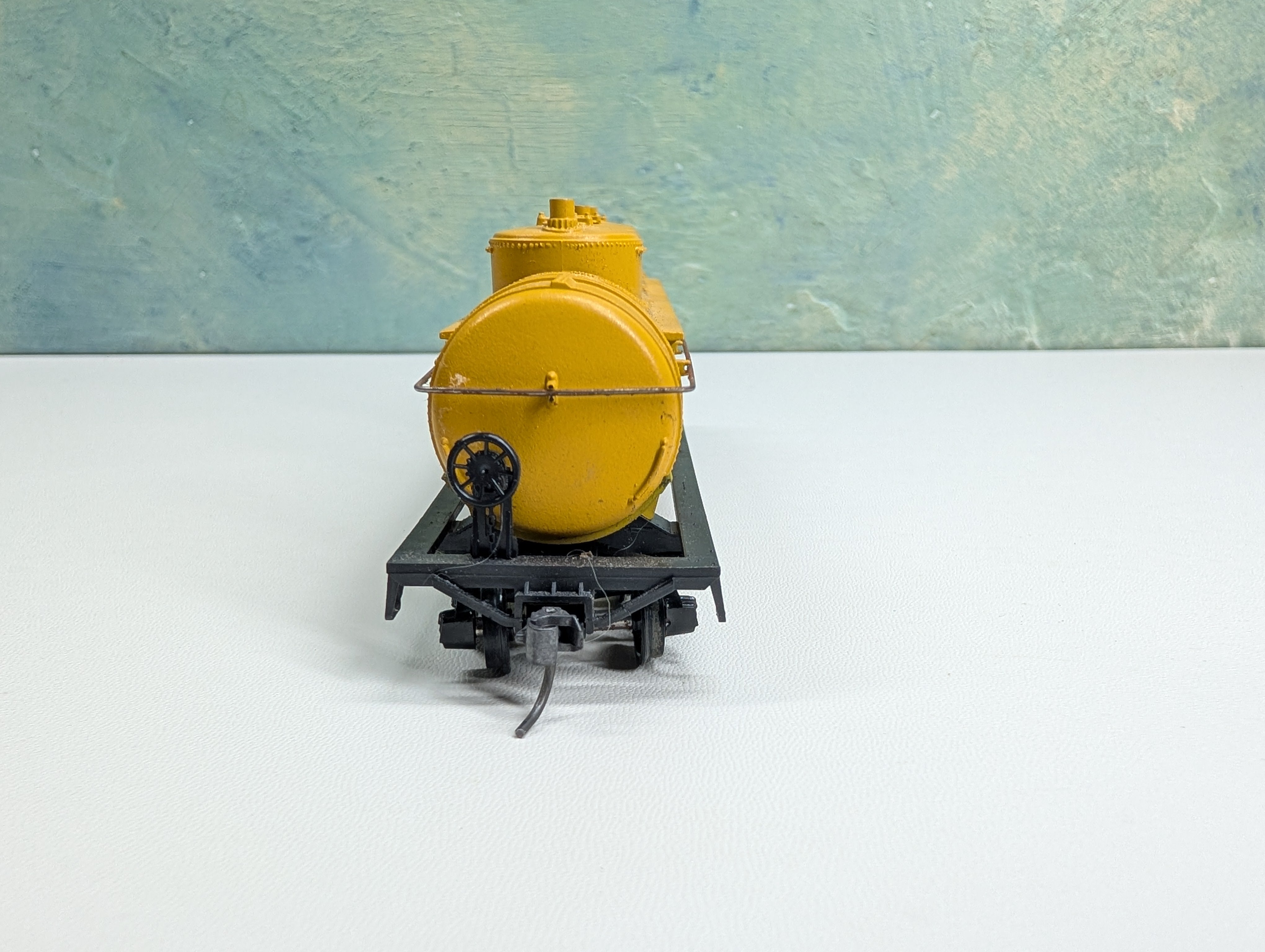 USED Athearn HO Scale Triple Dome Tank Car Shell SCCX #2000