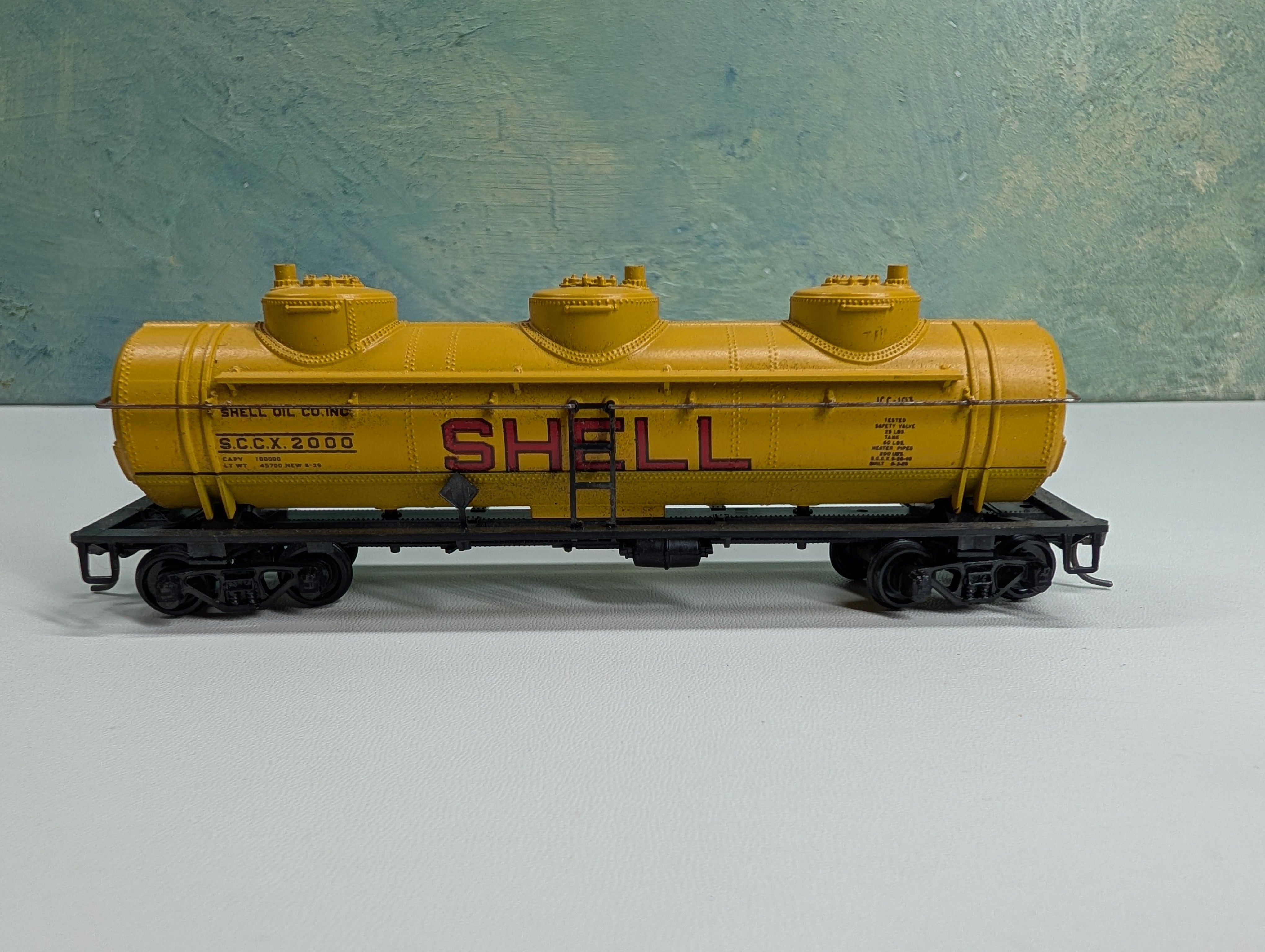 USED Athearn HO Scale Triple Dome Tank Car Shell SCCX #2000
