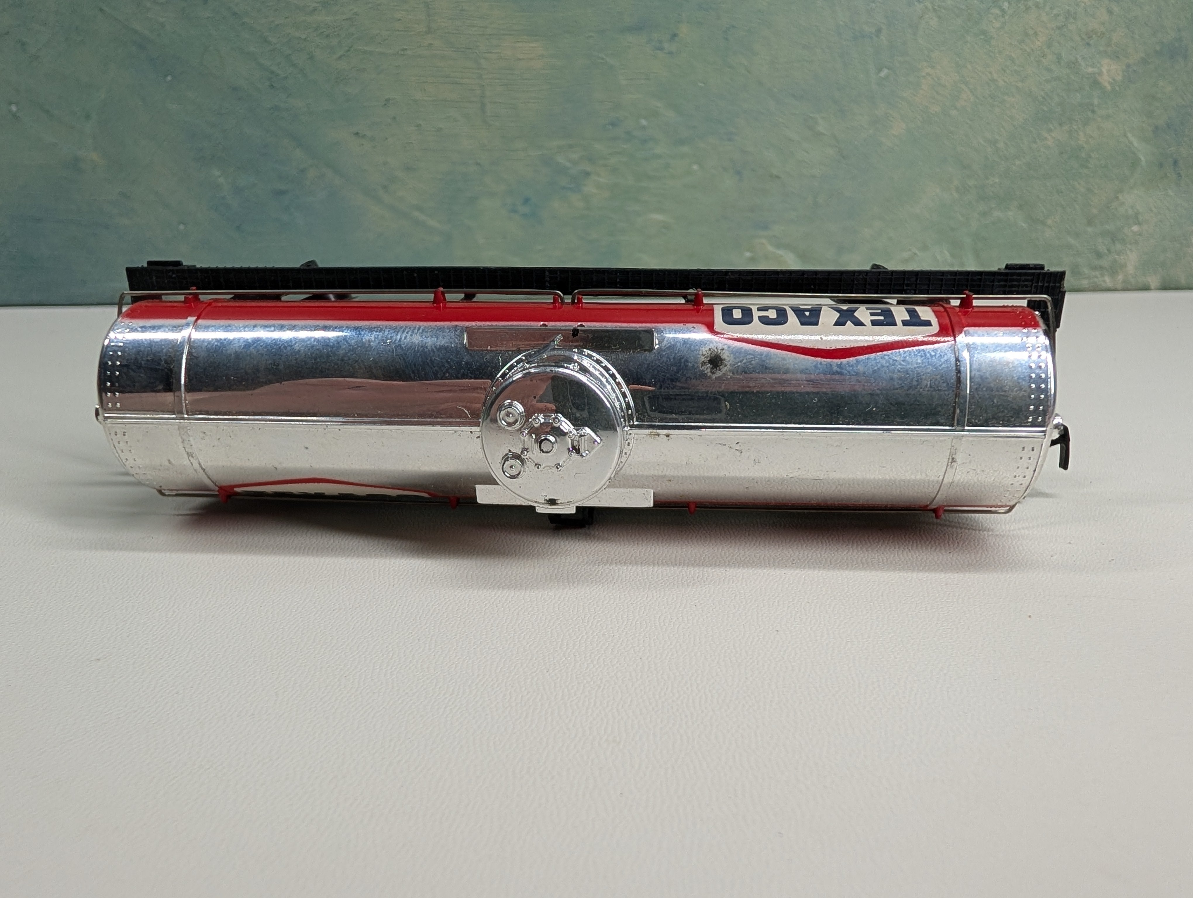 USED Tyco HO Scale Single Dome Tank Car Texaco