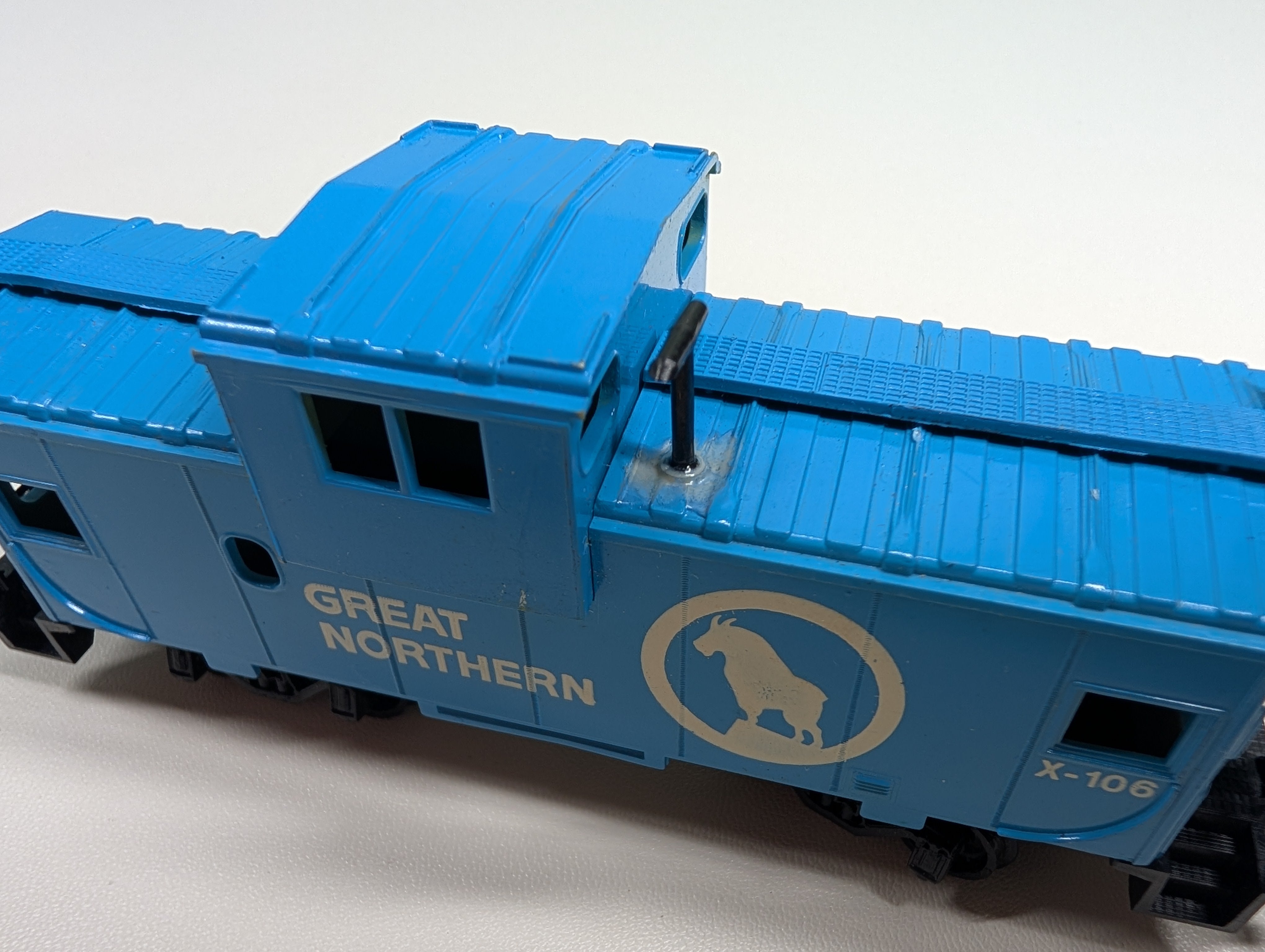 USED Bachmann HO Scale Caboose Great Northern #X-106