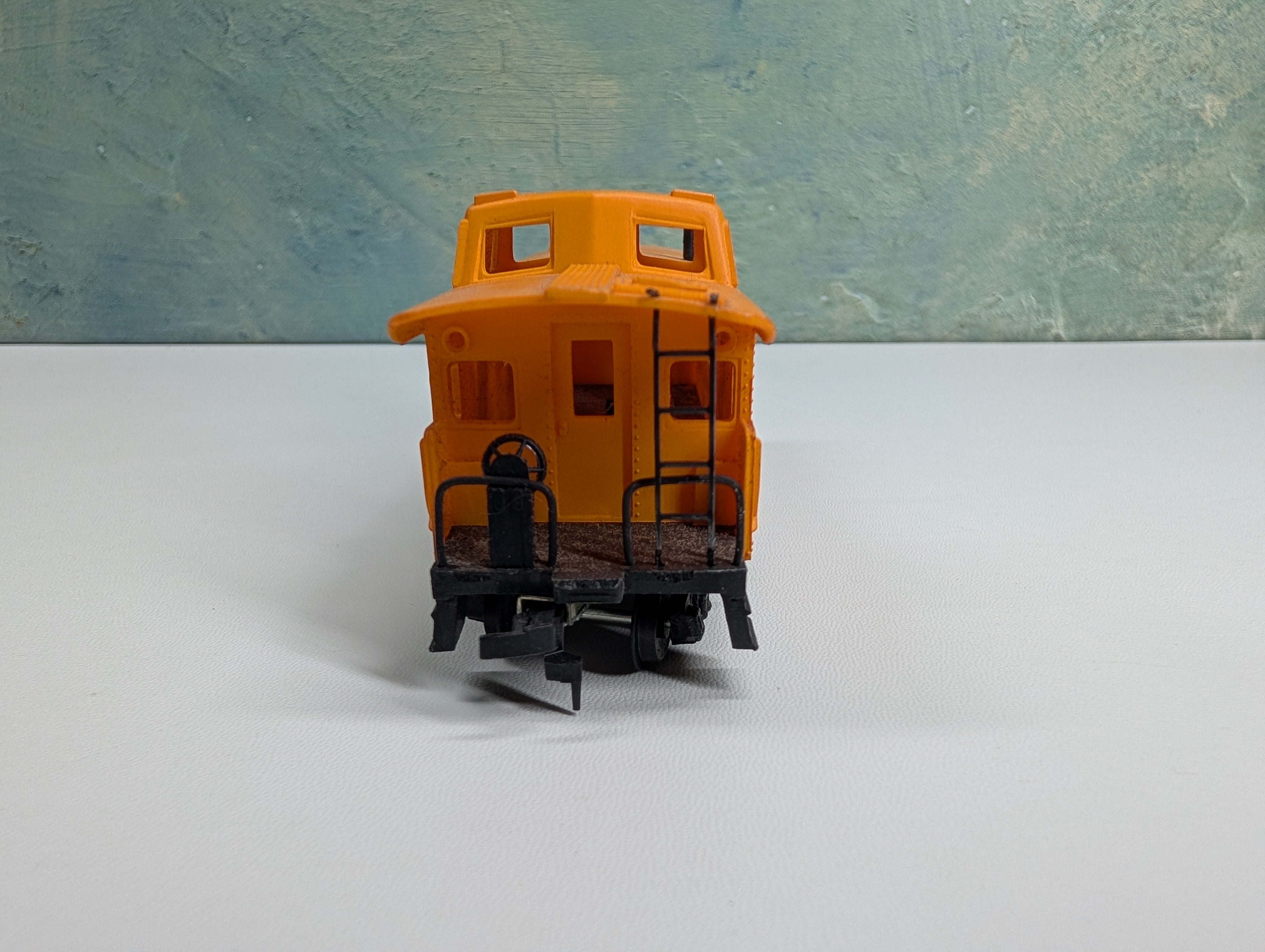 USED Tyco HO Scale Caboose Chesapeake and Ohio #724